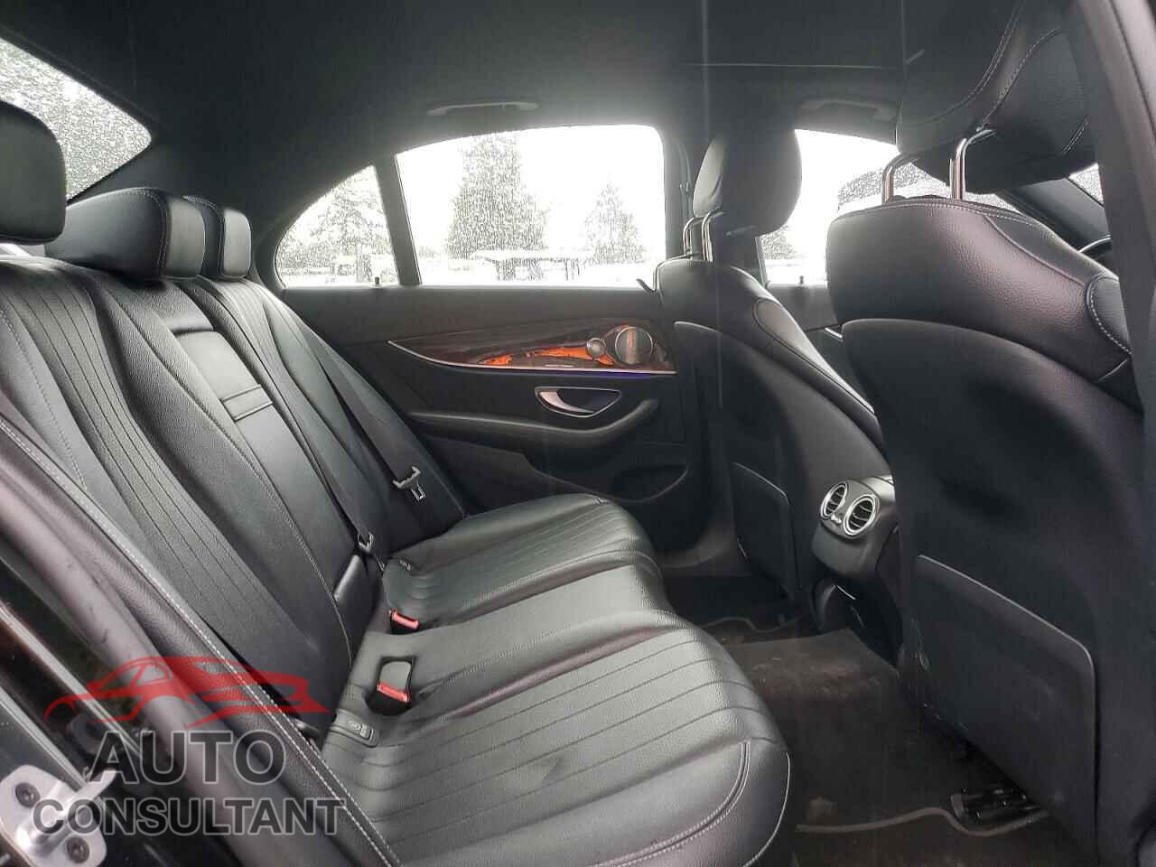 MERCEDES-BENZ E-CLASS 2018 - WDDZF4KB2JA478367