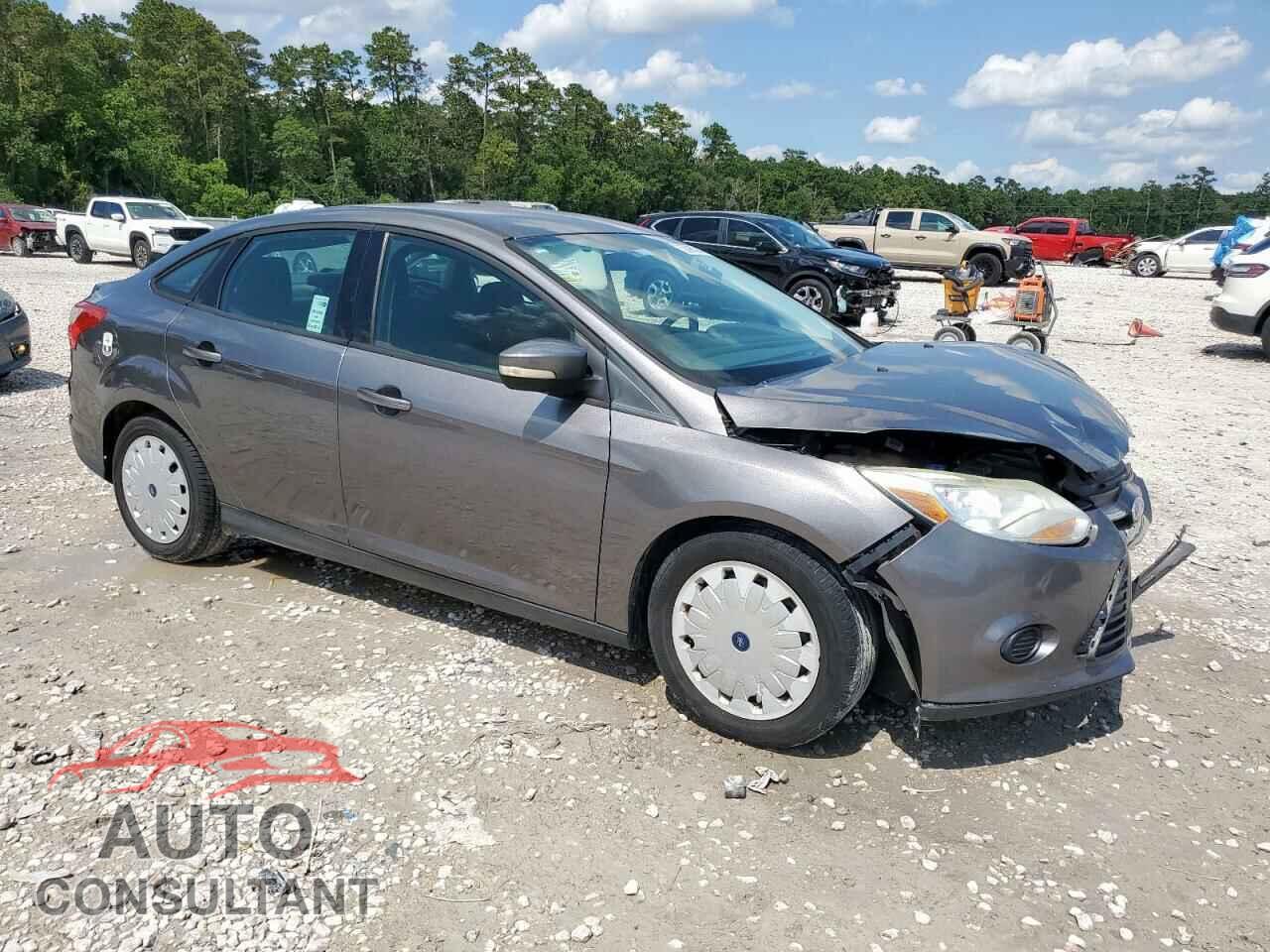 FORD FOCUS 2013 - 1FADP3F21DL209975