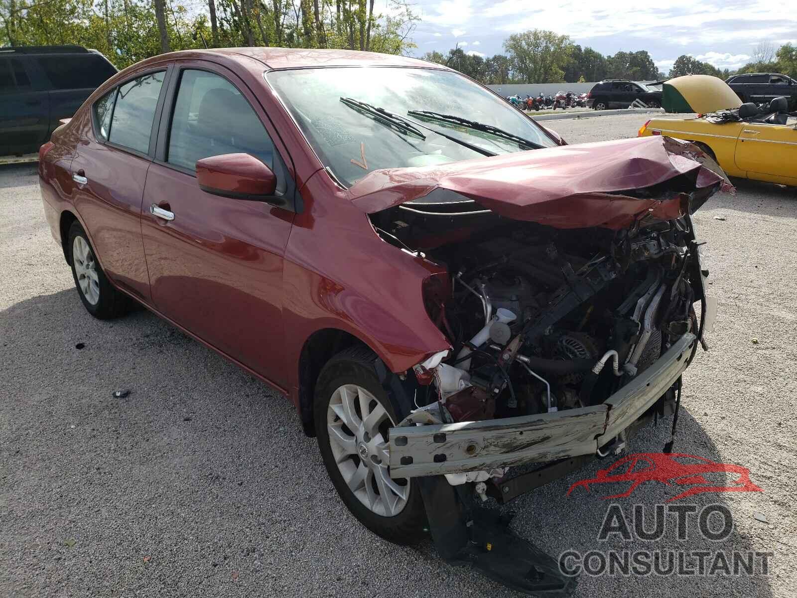 NISSAN VERSA 2019 - 3N1CN7AP1KL823600