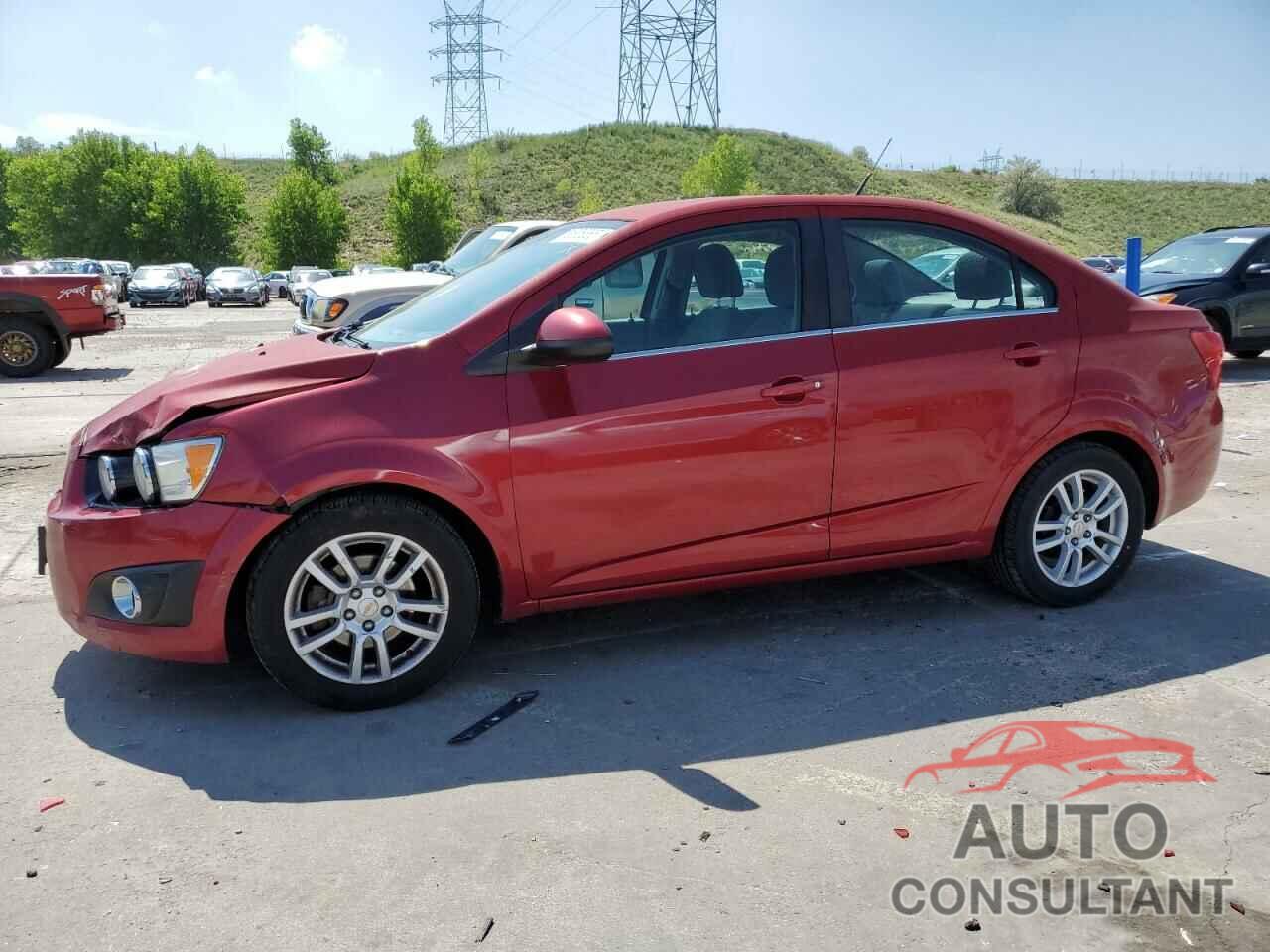 CHEVROLET SONIC 2012 - 1G1JC5SH4C4124807