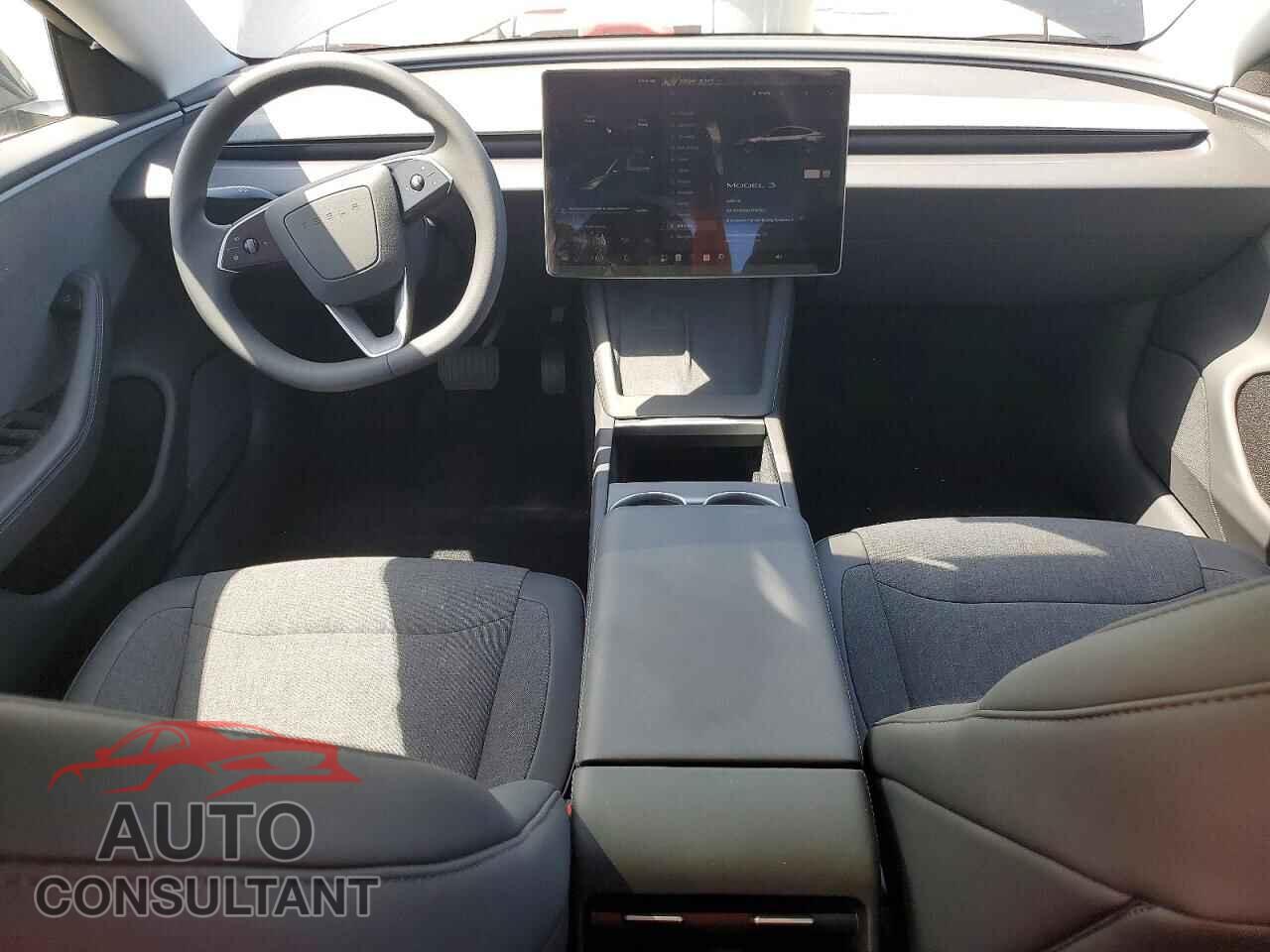 TESLA MODEL 3 2026 - 5YJ3E1EA3TF167237