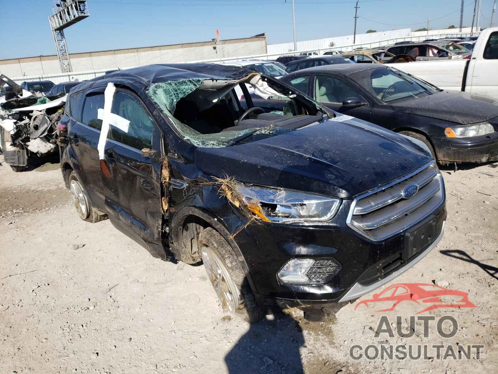 FORD ESCAPE 2017 - 1FMCU9G95HUE13980