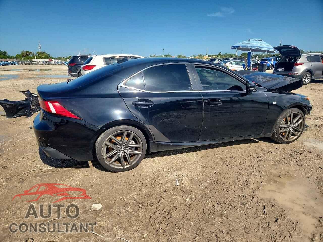 LEXUS IS 2014 - JTHBE1D28E5013082