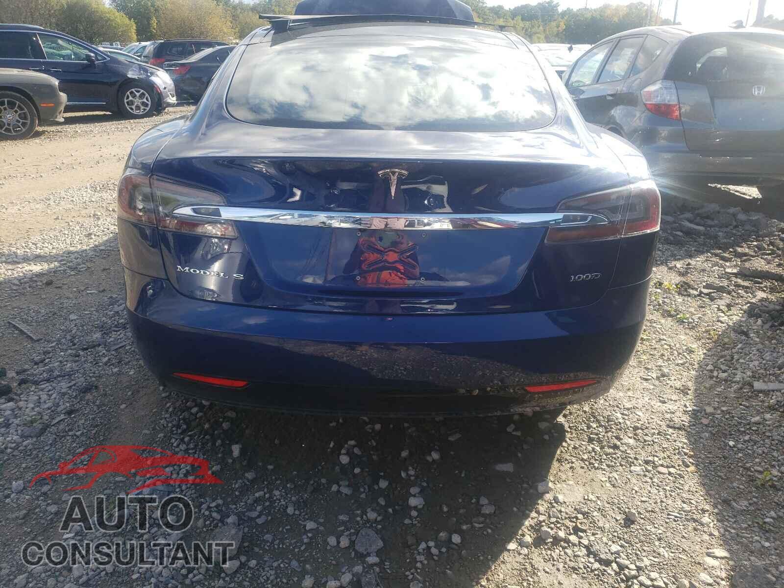 TESLA MODEL S 2018 - 5YJSA1E20JF245826