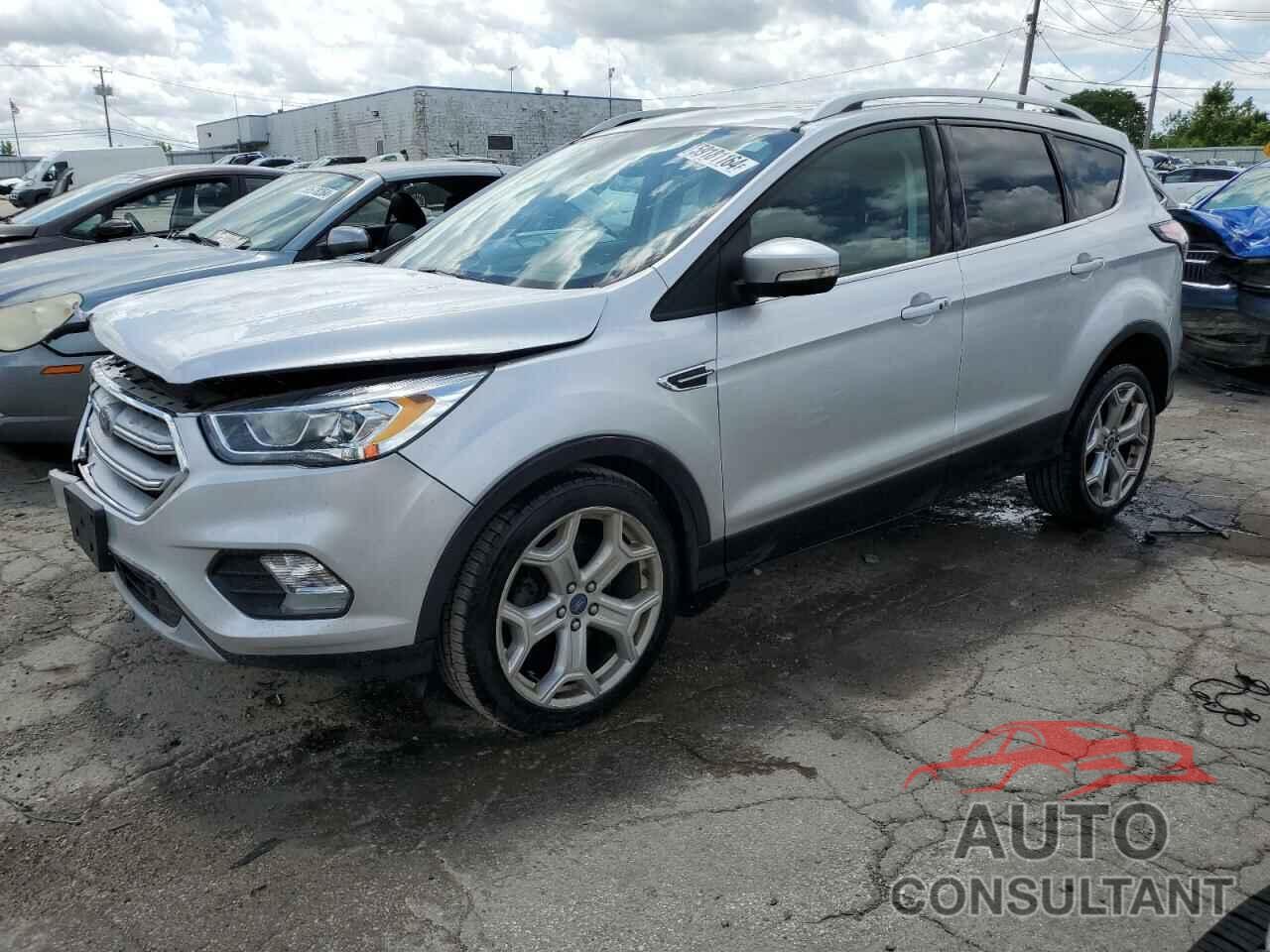 FORD ESCAPE 2017 - 1FMCU0JD5HUE04396