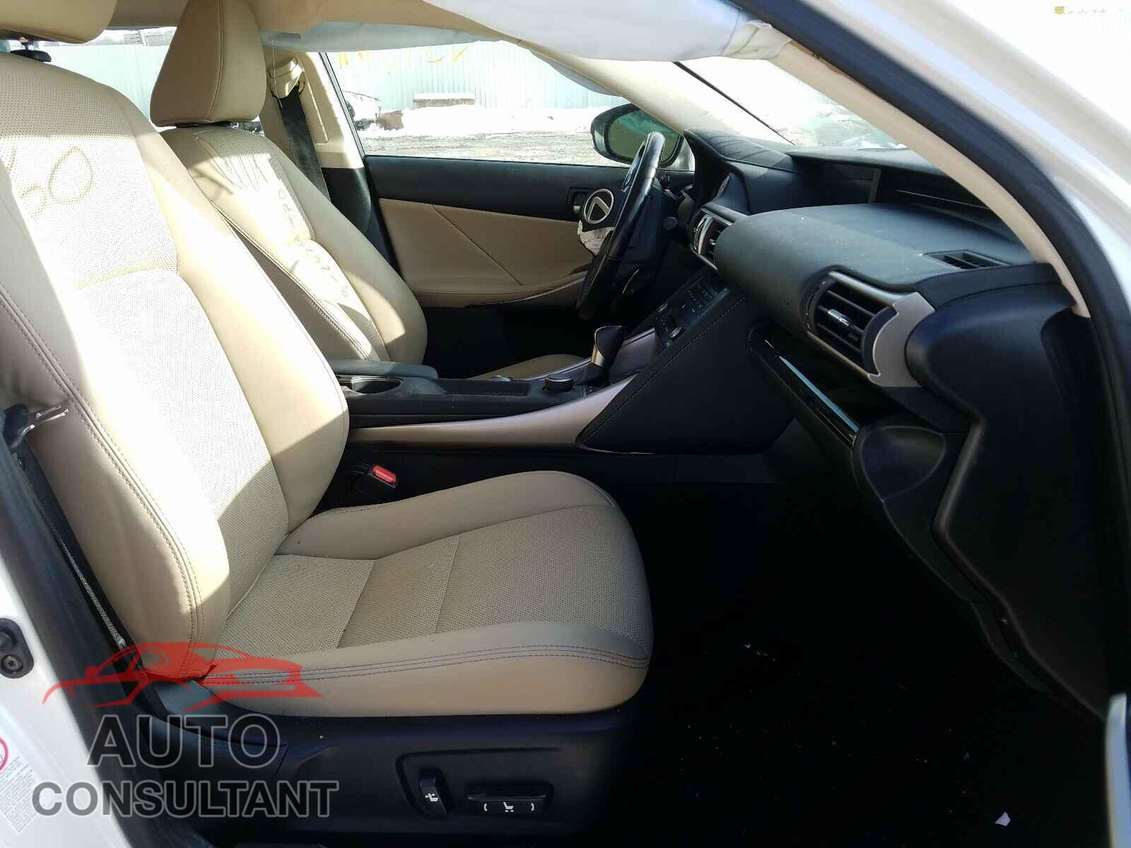 LEXUS IS 2017 - JTHCM1D29H5015290