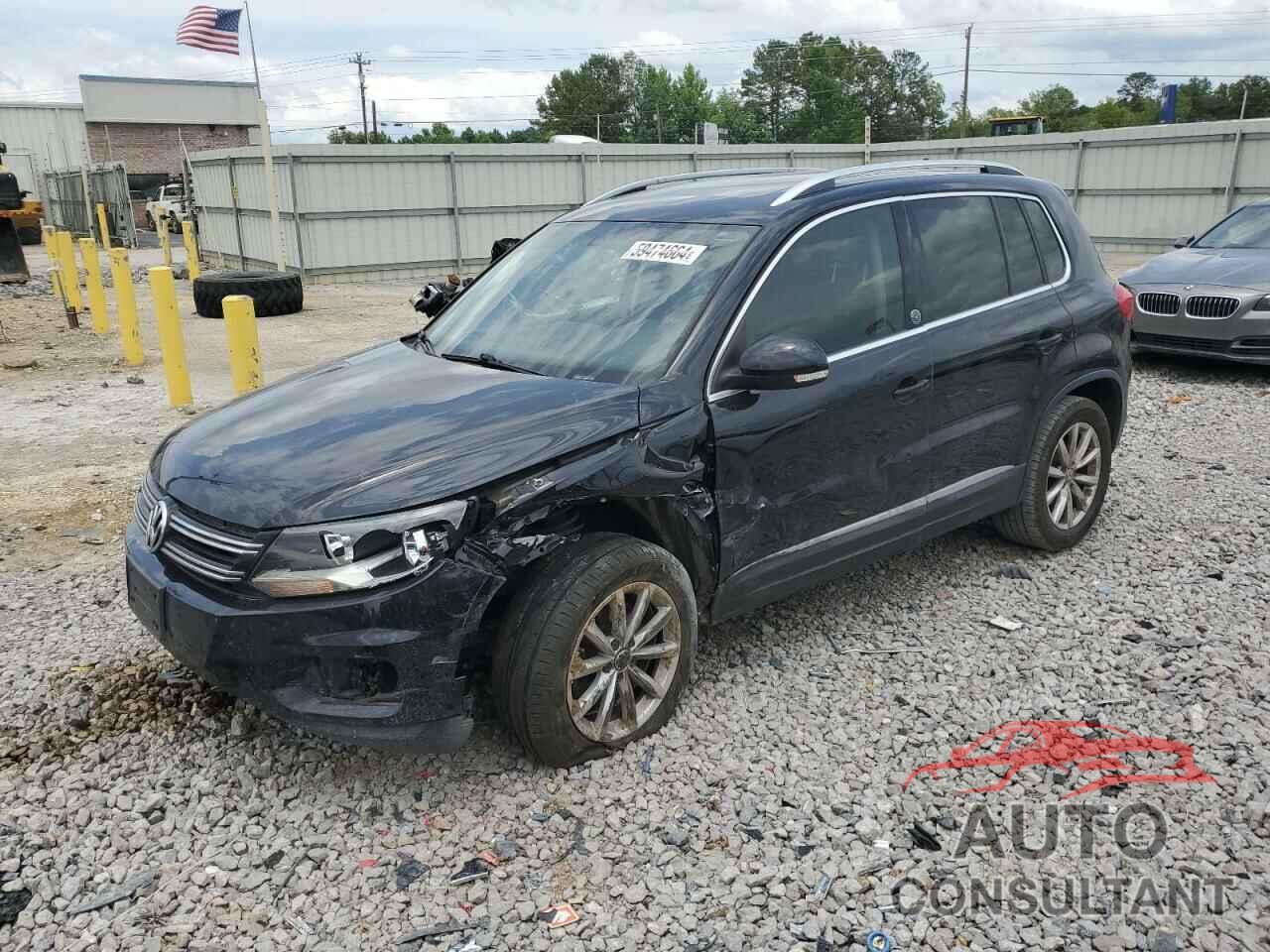 VOLKSWAGEN TIGUAN 2017 - WVGRV7AX2HK003586