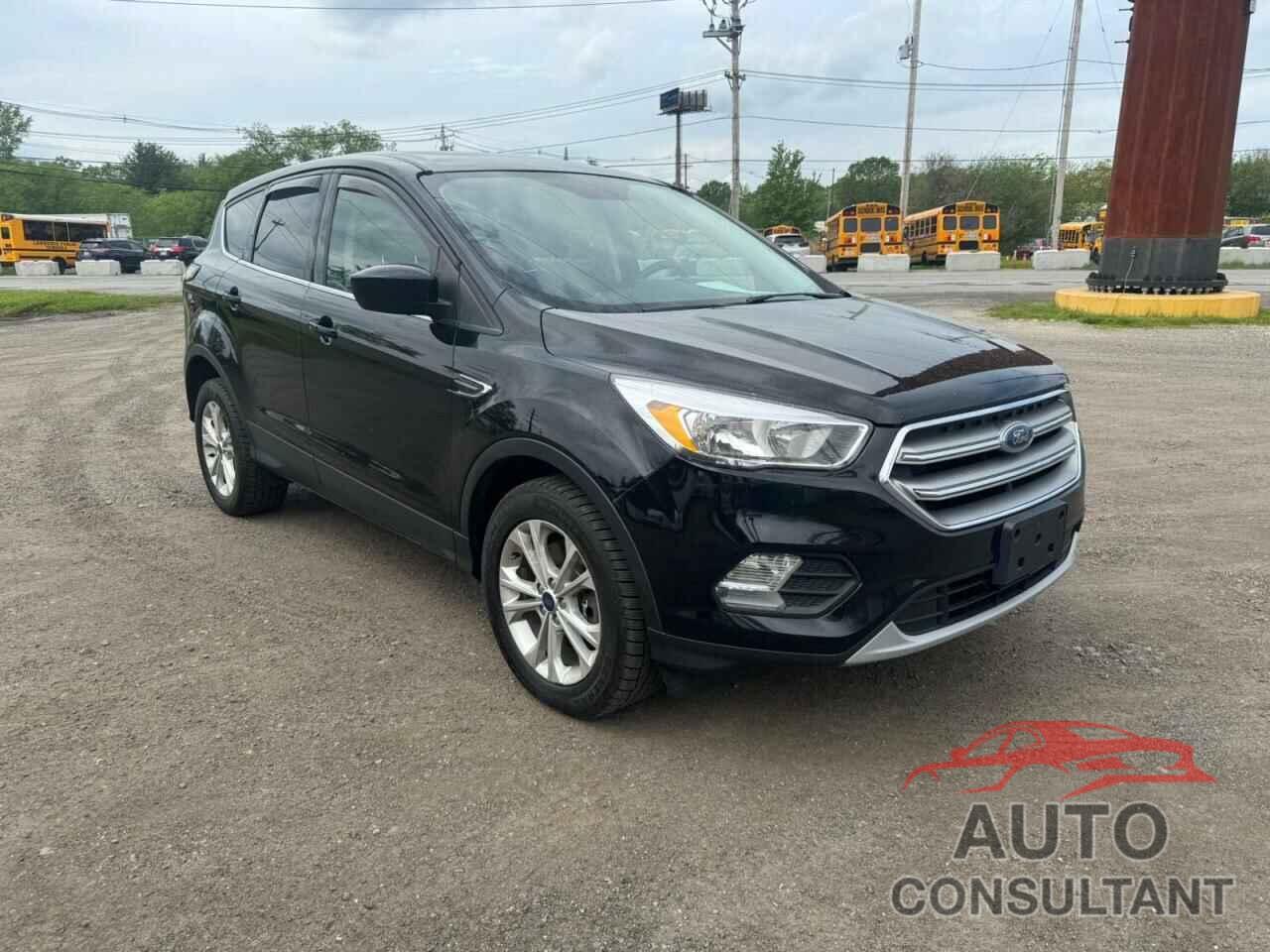 FORD ESCAPE 2017 - 1FMCU9GD1HUE81634