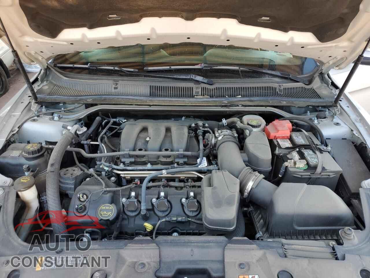 FORD TAURUS 2017 - 1FAHP2F8XHG113809