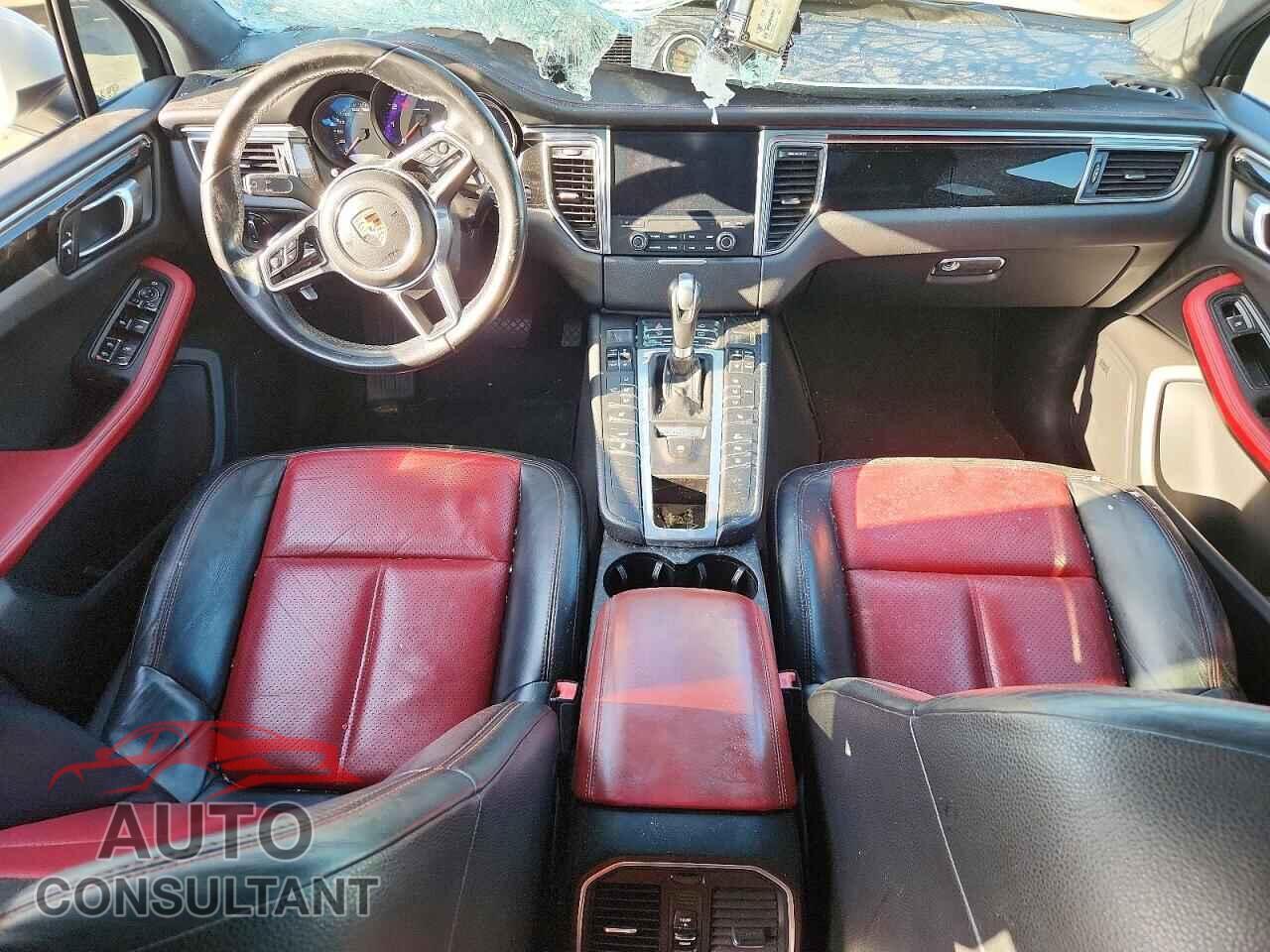 PORSCHE MACAN 2018 - WP1AA2A56JLB05504