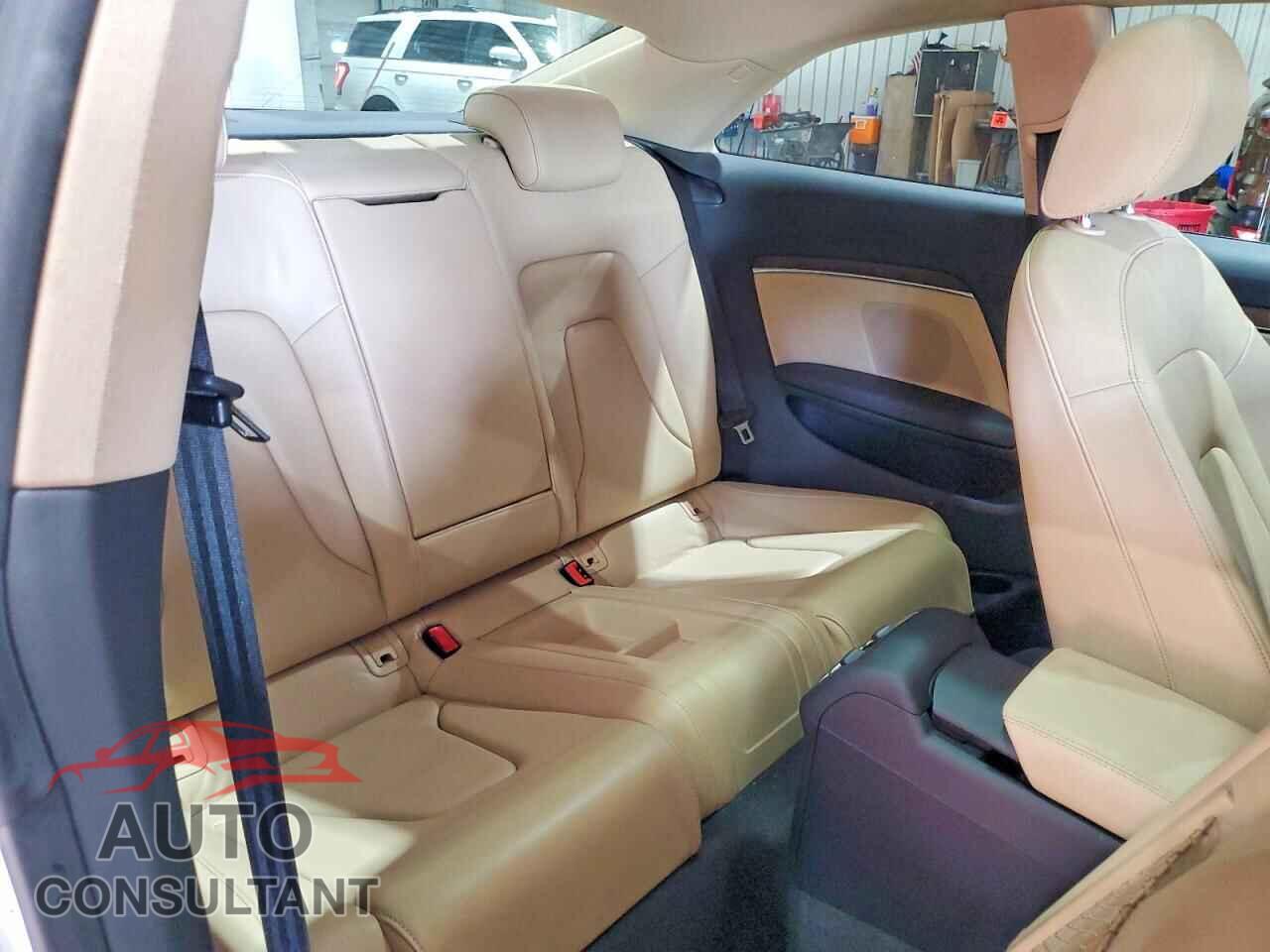 AUDI A5 2014 - WAUCFAFR2EA048248