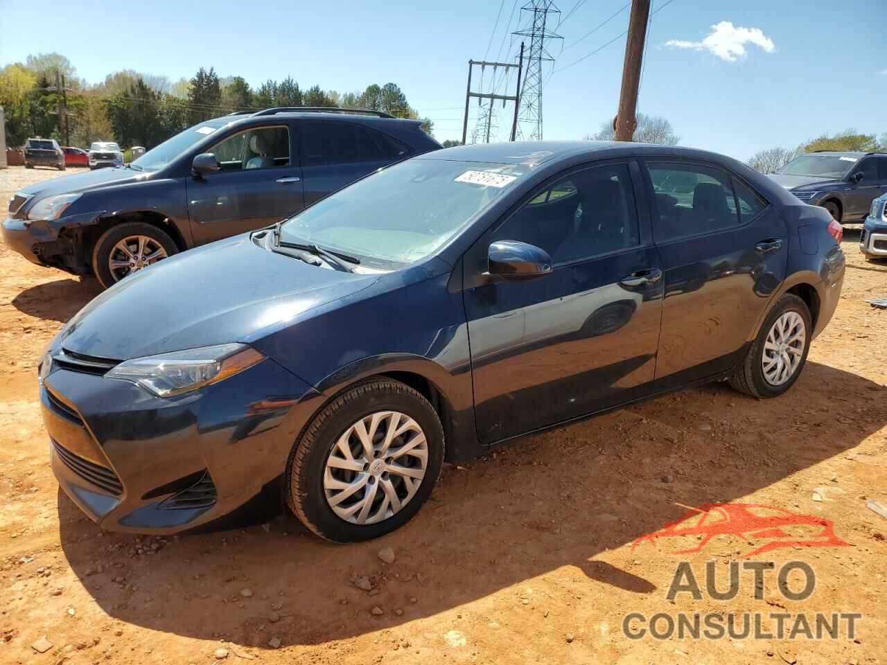 TOYOTA COROLLA 2018 - 5YFBURHE2JP840175