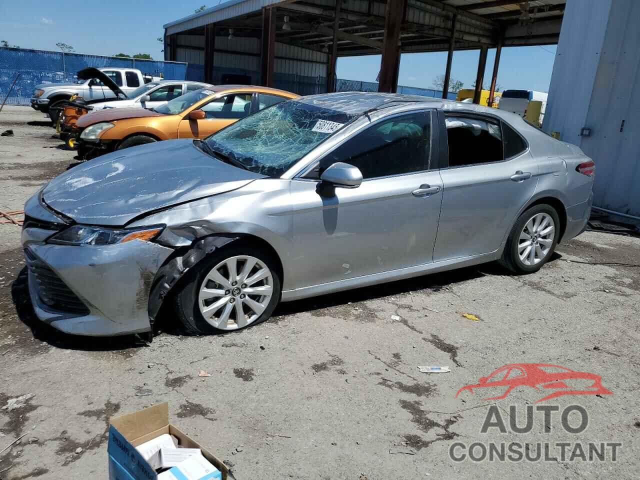 TOYOTA CAMRY 2019 - 4T1B11HK8KU810310