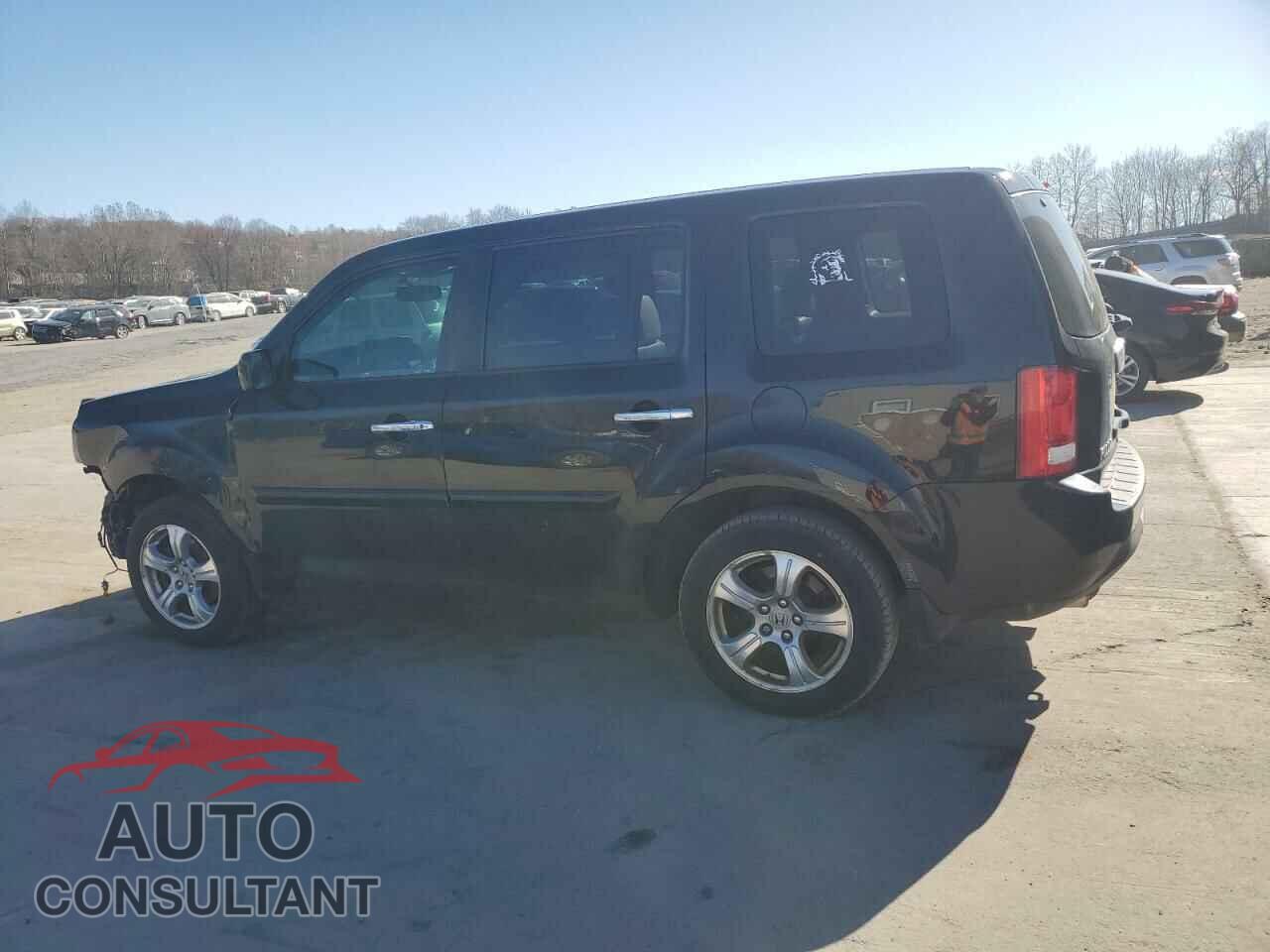 HONDA PILOT 2015 - 5FNYF4H69FB016256