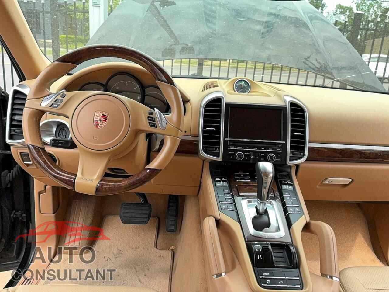 PORSCHE CAYENNE 2013 - WP1AF2A25DLA33125