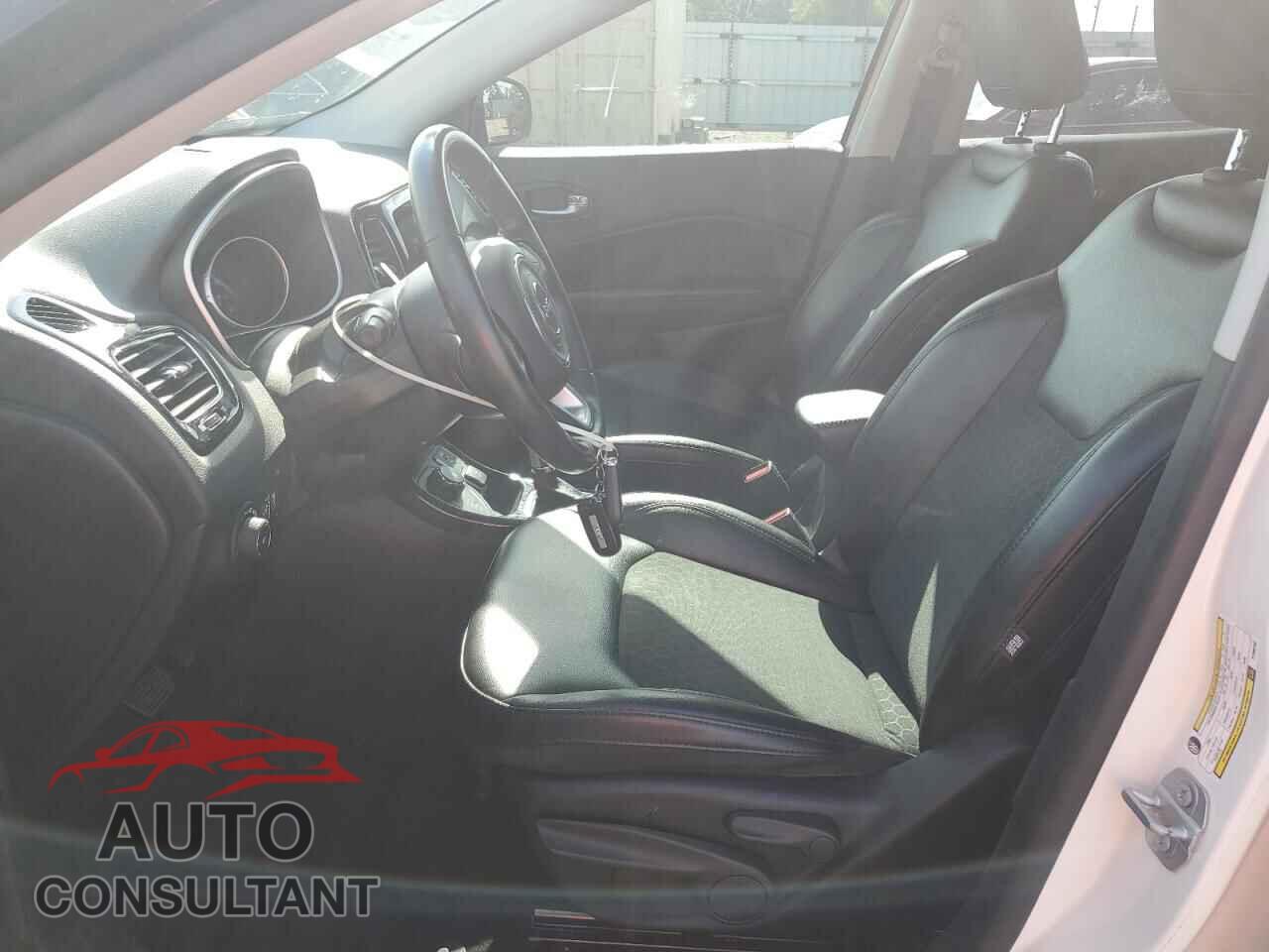 JEEP COMPASS 2019 - 3C4NJDBB2KT689750