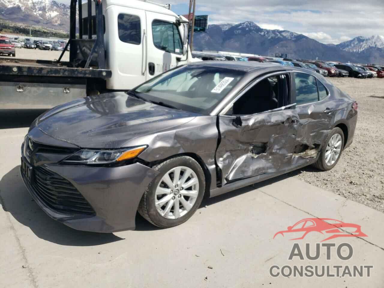 TOYOTA CAMRY 2018 - 4T1B11HK0JU036973