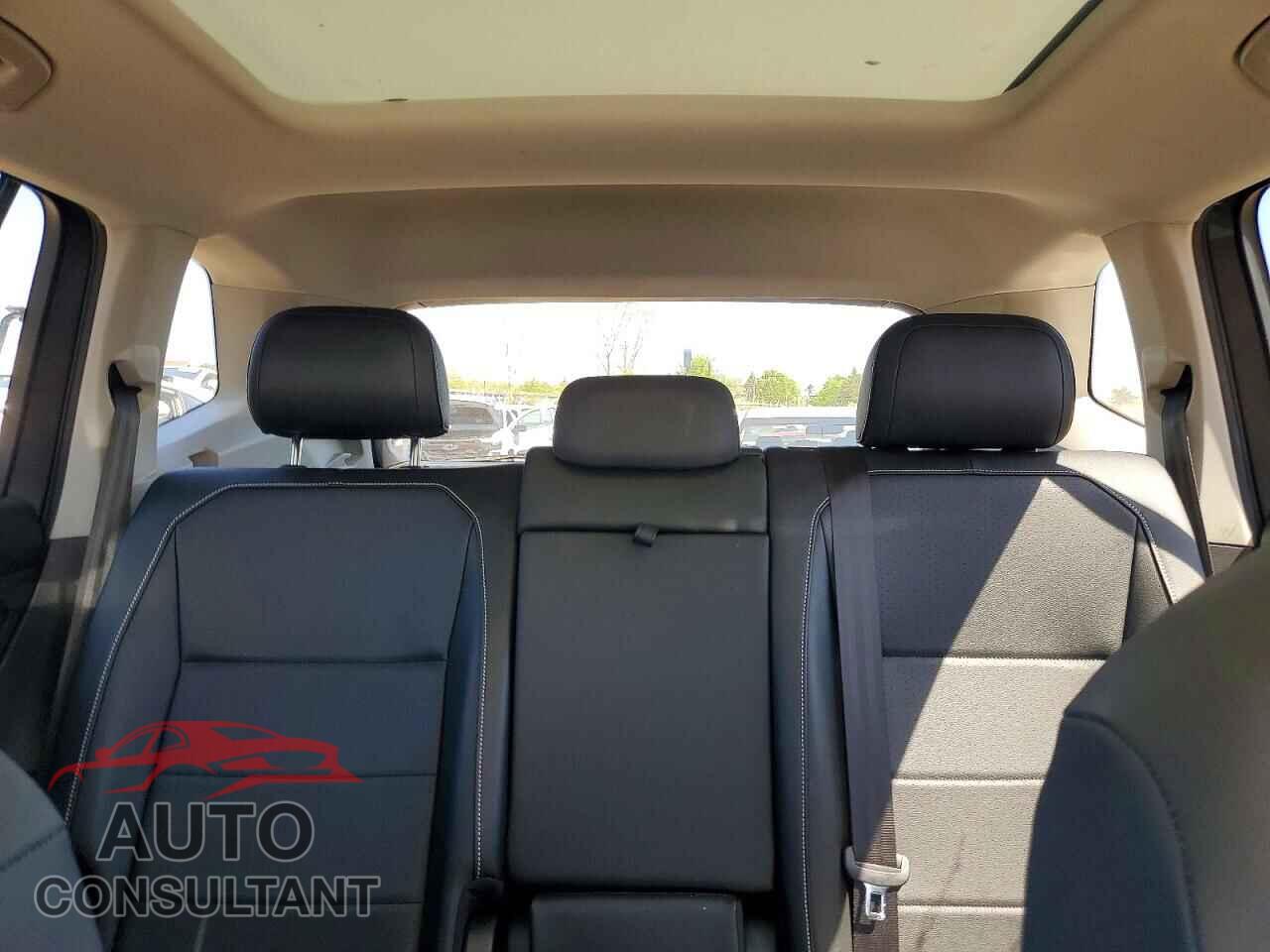 VOLKSWAGEN TIGUAN 2021 - 3VV2B7AX3MM097335