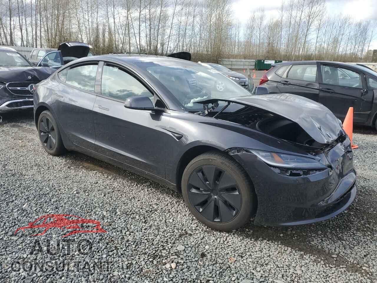 TESLA MODEL 3 2024 - 5YJ3E1EA8RF864038