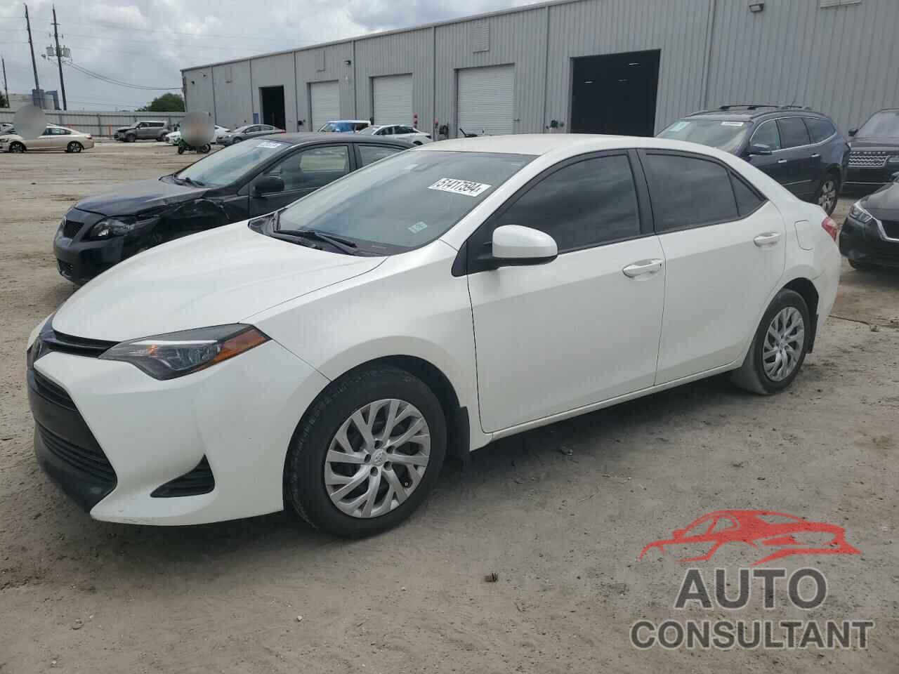 TOYOTA COROLLA 2018 - 5YFBURHE2JP832593
