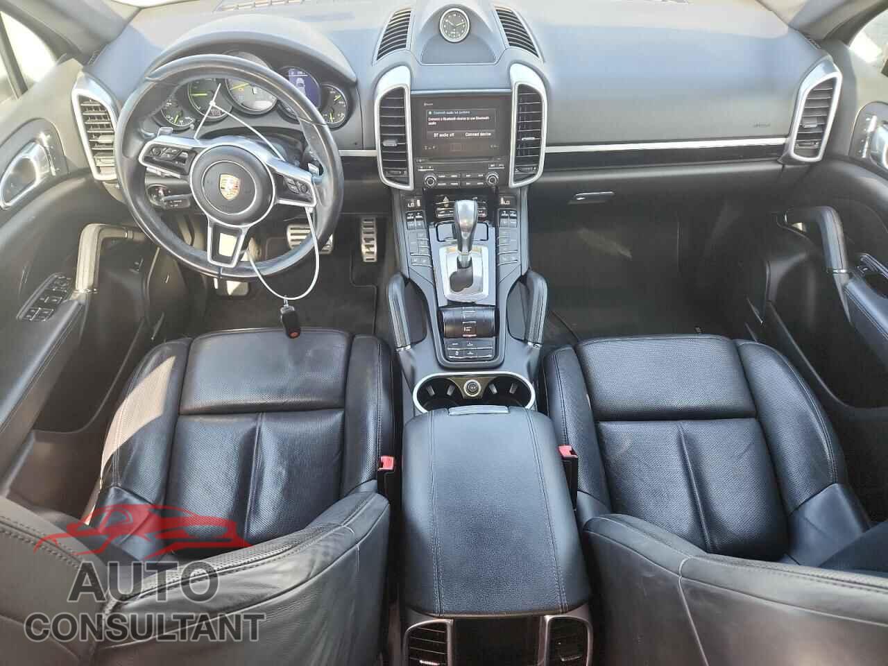 PORSCHE CAYENNE 2017 - WP1AE2A20HLA75758
