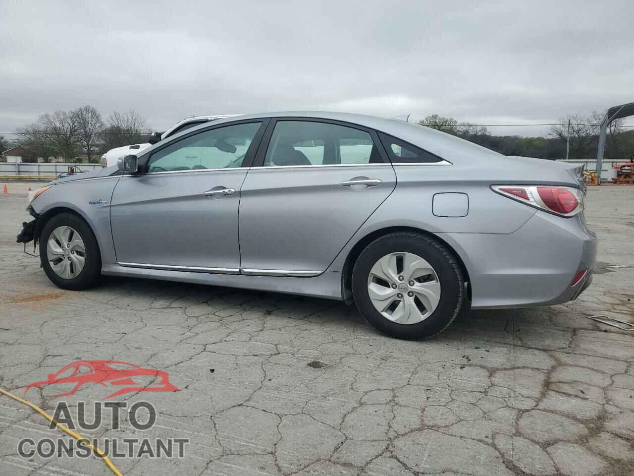 HYUNDAI SONATA 2015 - KMHEC4A43FA128110