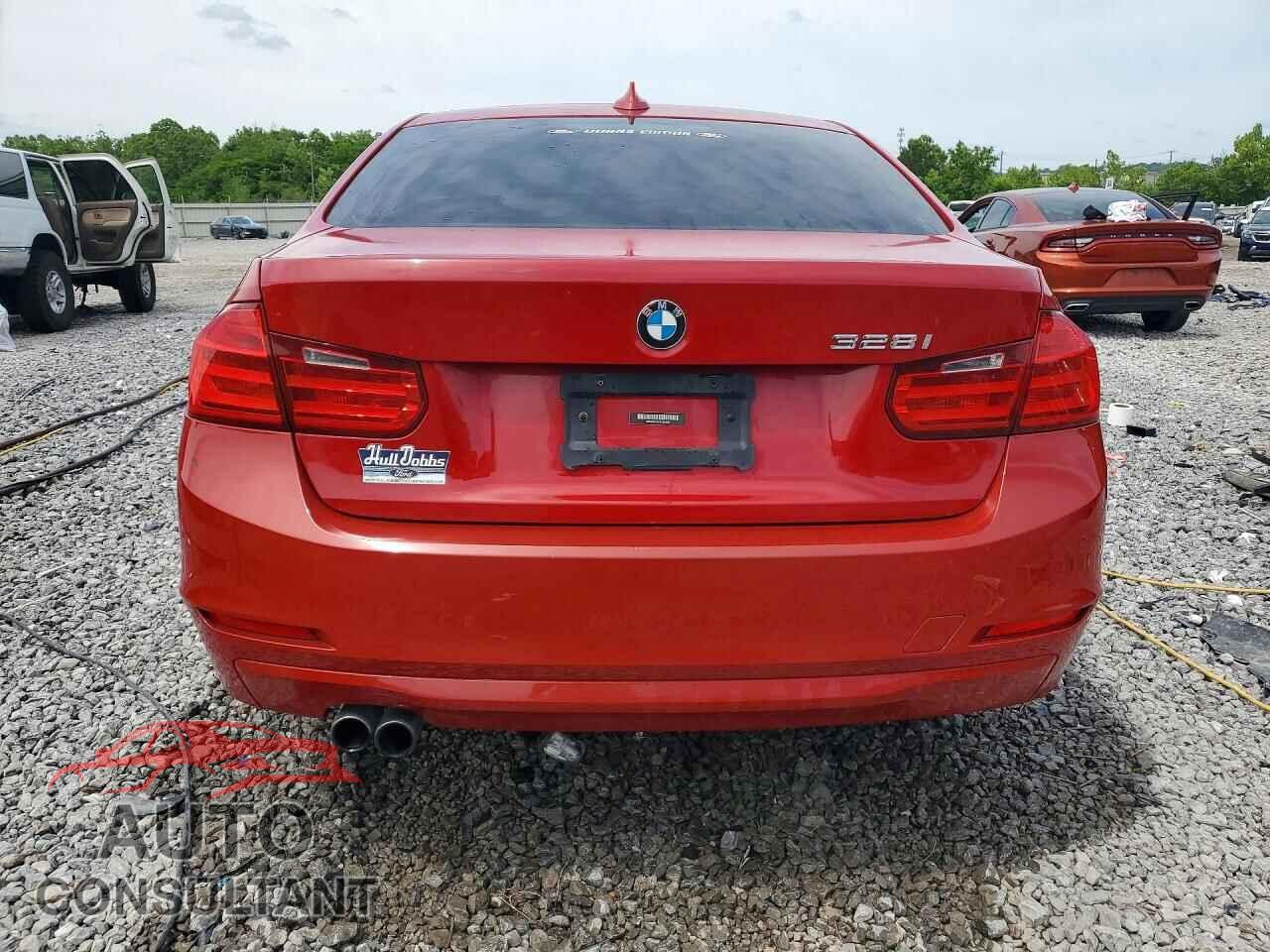 BMW 3 SERIES 2013 - WBA3A5C57DF353592