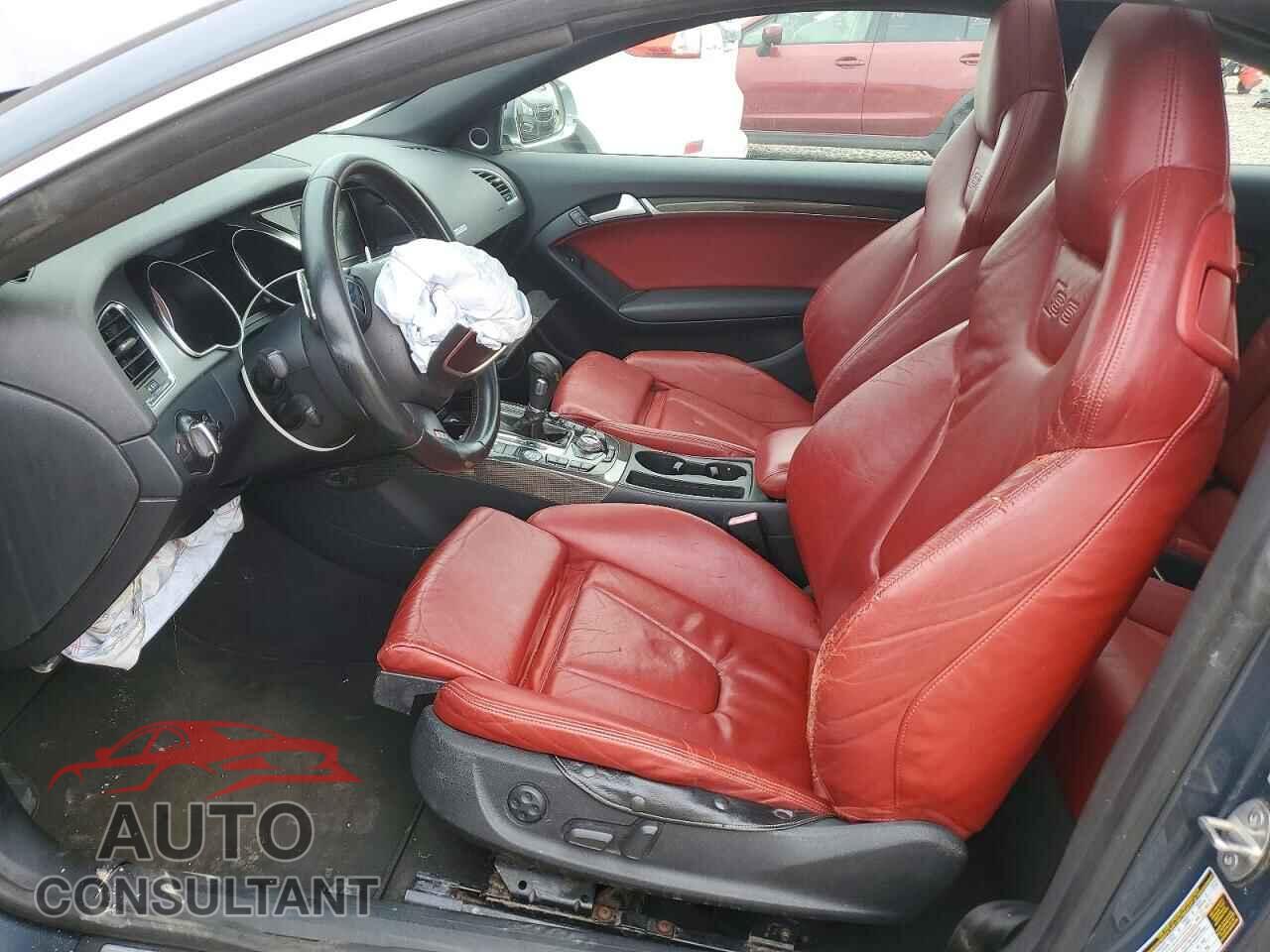 AUDI S5/RS5 2009 - WAURV78TX9A044771