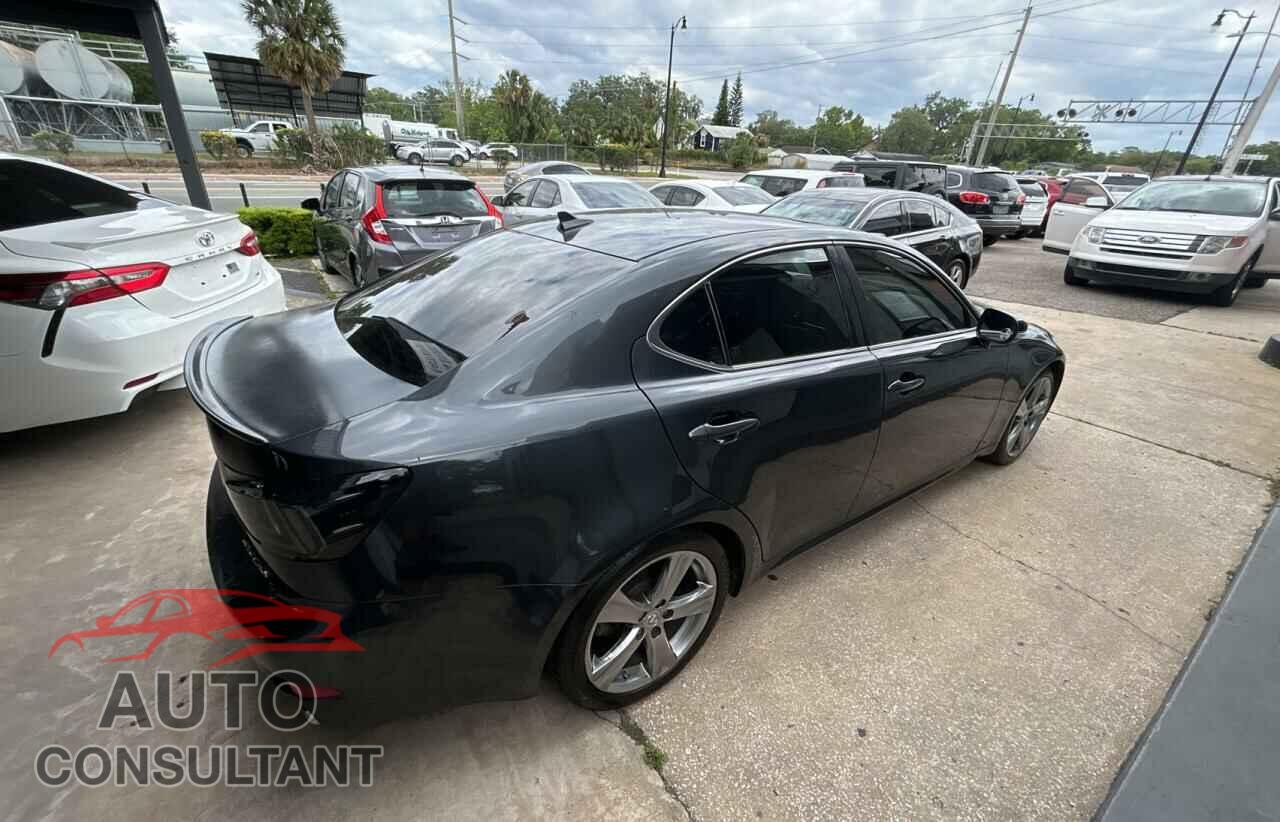 LEXUS IS 2011 - JTHBF5C21B5138295
