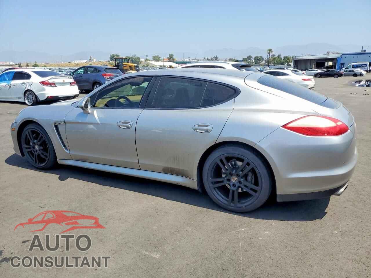 PORSCHE PANAMERA 2011 - WP0AA2A72BL011544