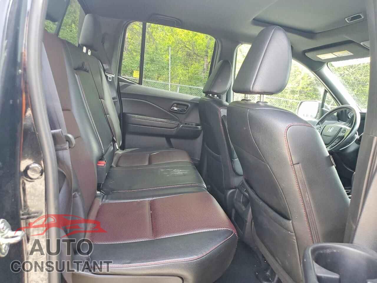 HONDA RIDGELINE 2017 - 5FPYK3F83HB009162