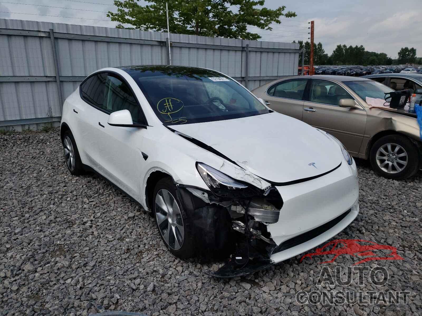 TESLA MODEL Y 2021 - 5YJYGDEE9MF184890