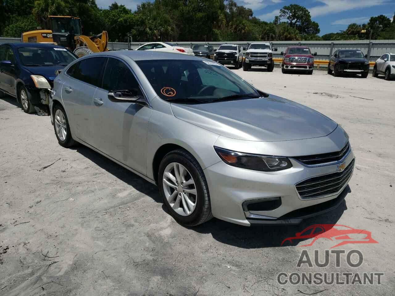 CHEVROLET MALIBU 2017 - 1G1ZE5ST5HF262661