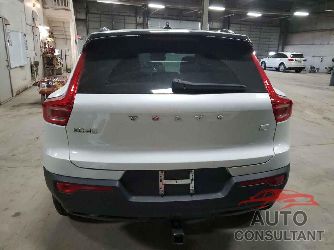 VOLVO XC40 2021 - YV4ED3UR3M2533813