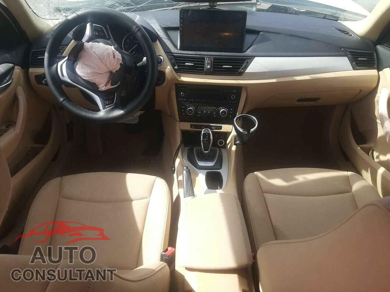 BMW X1 2014 - WBAVM1C56EVW53012