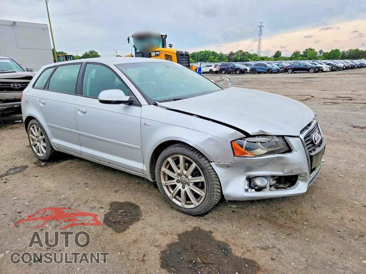 AUDI A3 2011 - WAUKJBFM7BA127415