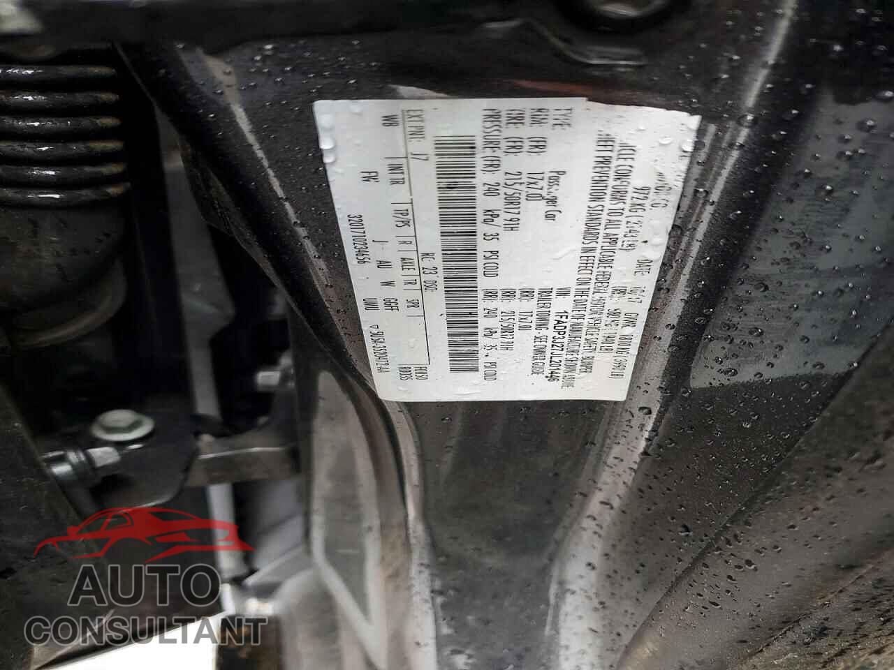 FORD FOCUS 2018 - 1FADP3J27JL201446