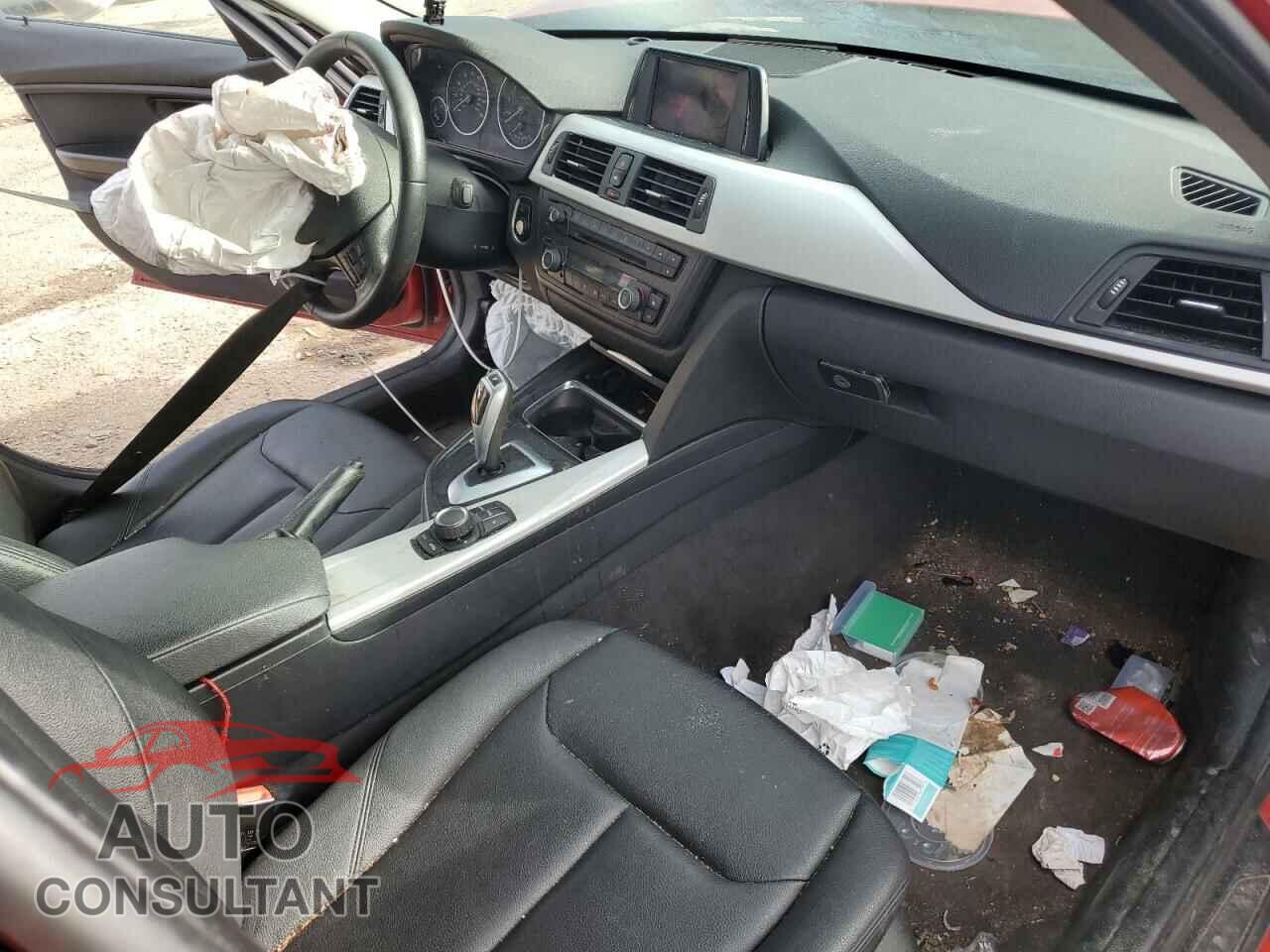 BMW 3 SERIES 2013 - WBA3C3C57DF979366