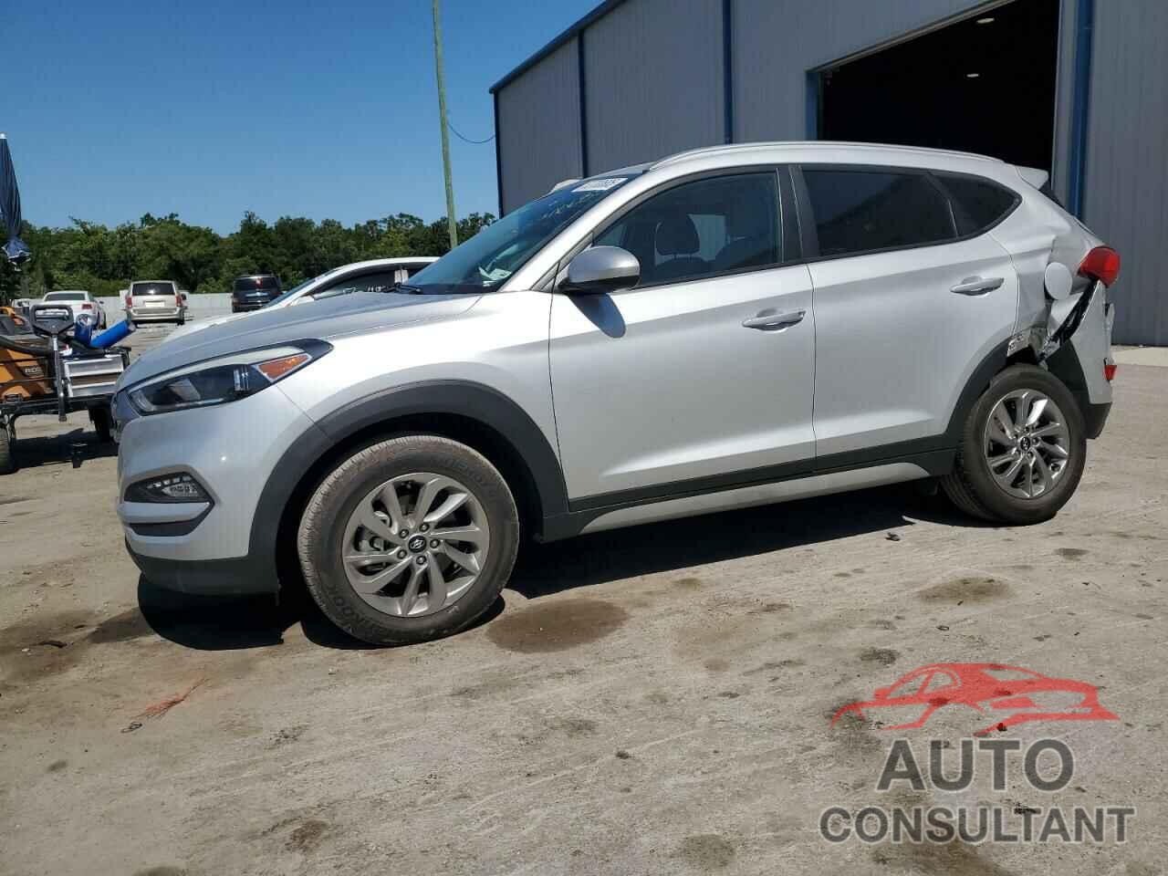 HYUNDAI TUCSON 2018 - KM8J33A43JU710689