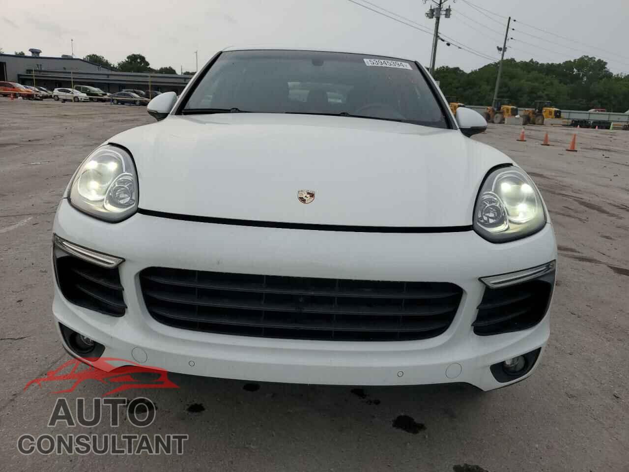 PORSCHE CAYENNE 2016 - WP1AA2A29GKA36604