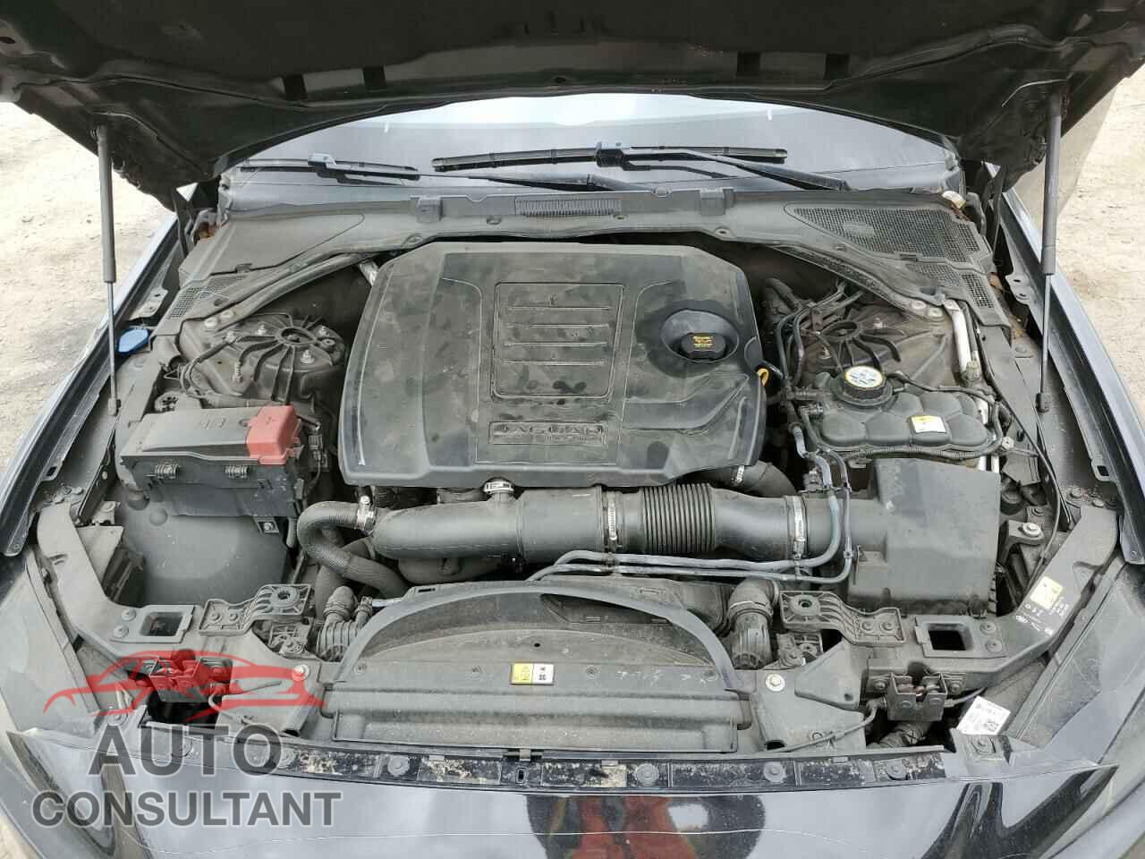 JAGUAR XE 2019 - SAJAR4FX1KCP49334