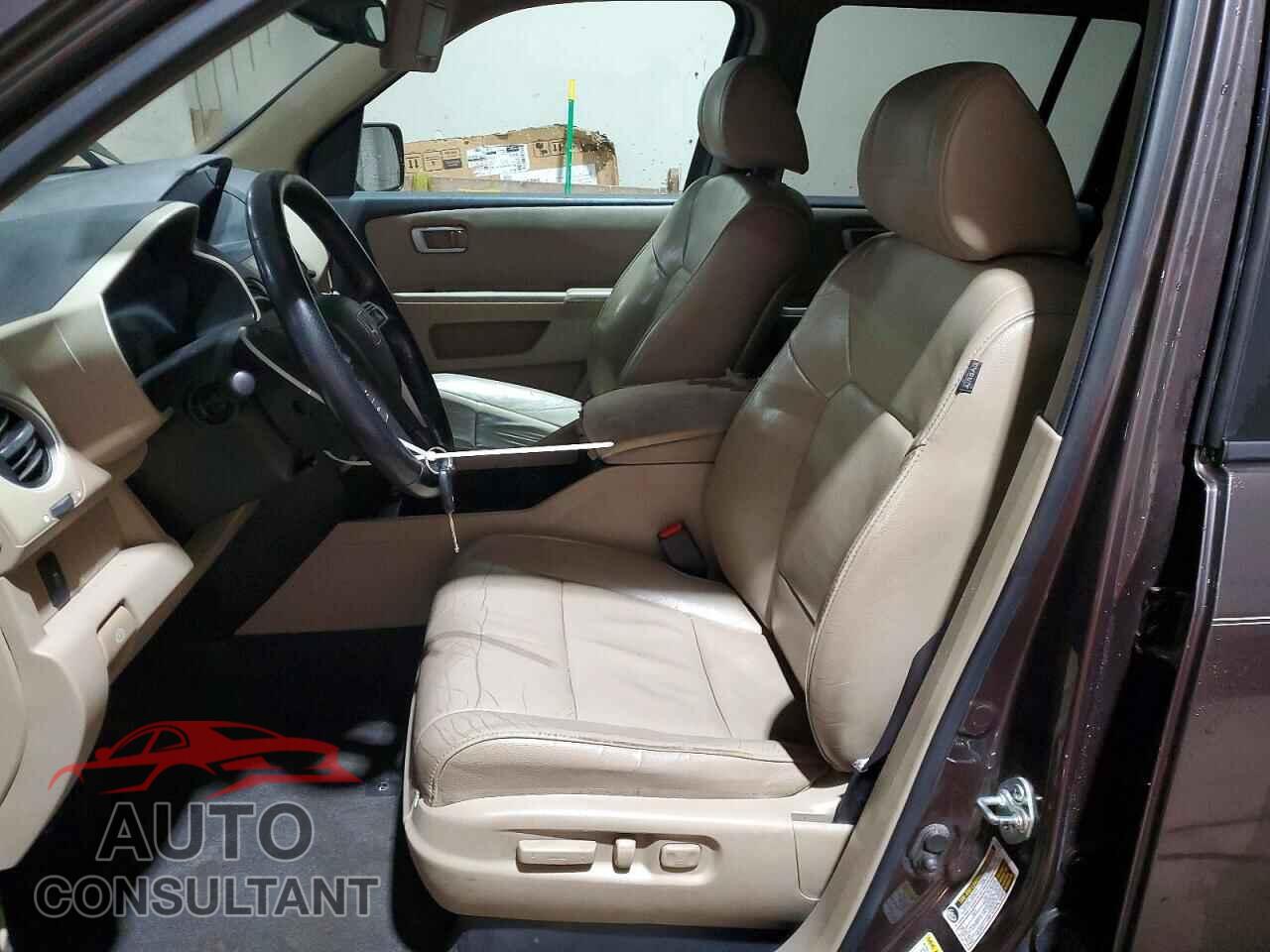 HONDA PILOT 2013 - 5FNYF4H50DB004792