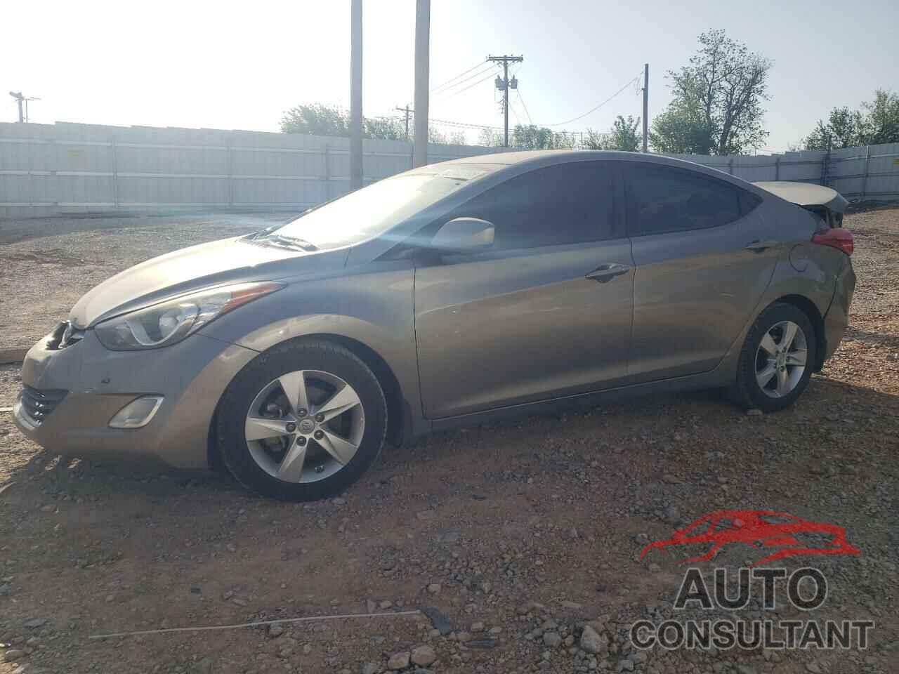 HYUNDAI ELANTRA 2013 - 5NPDH4AE2DH417429