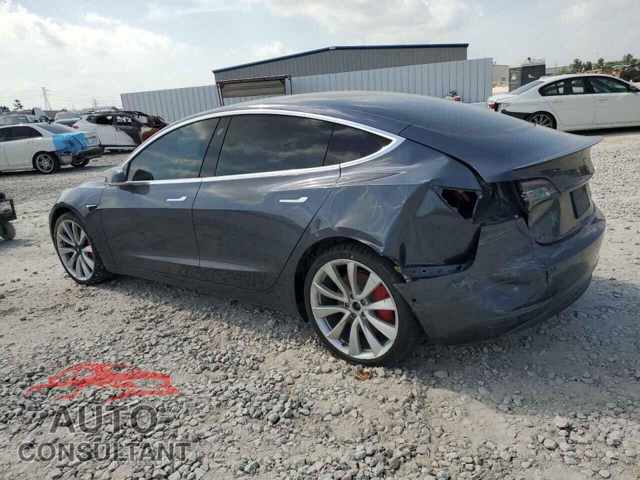 TESLA MODEL 3 2018 - 5YJ3E1EB2JF081004