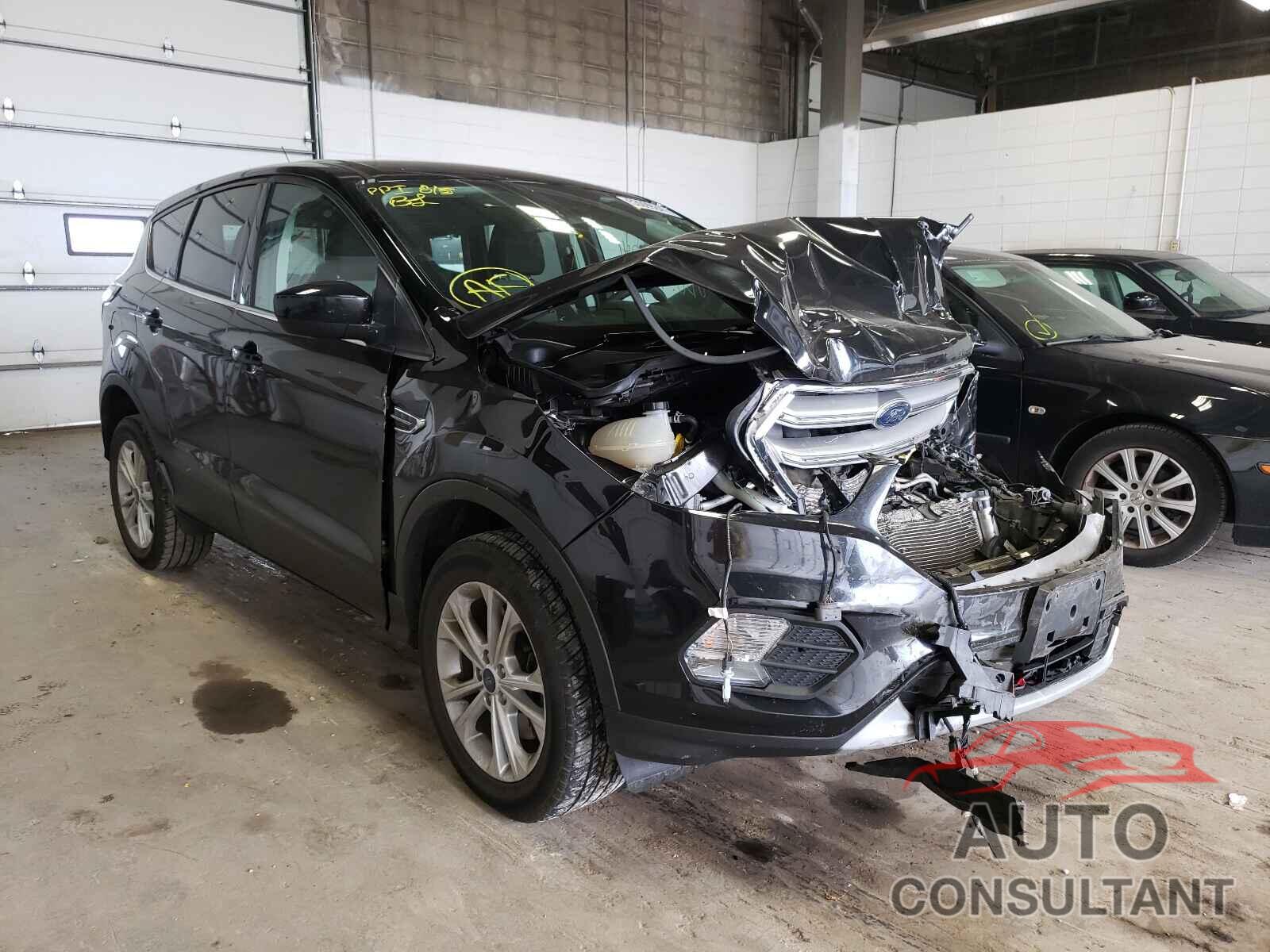 FORD ESCAPE 2017 - 1FMCU9G96HUD42062