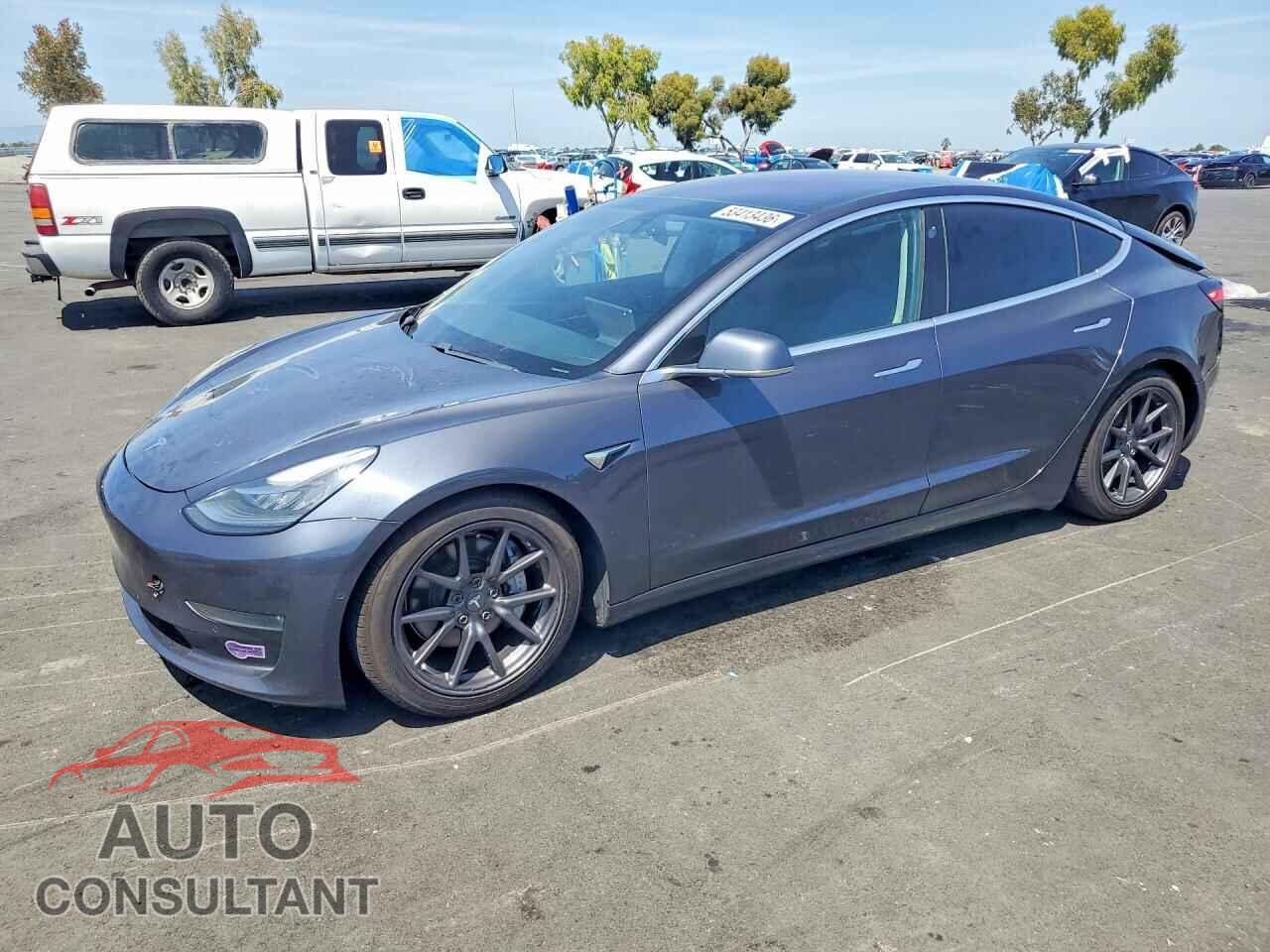 TESLA MODEL 3 2018 - 5YJ3E1EAXJF028235