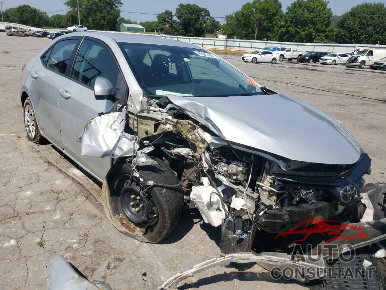 TOYOTA COROLLA 2018 - 5YFBURHE5JP818042