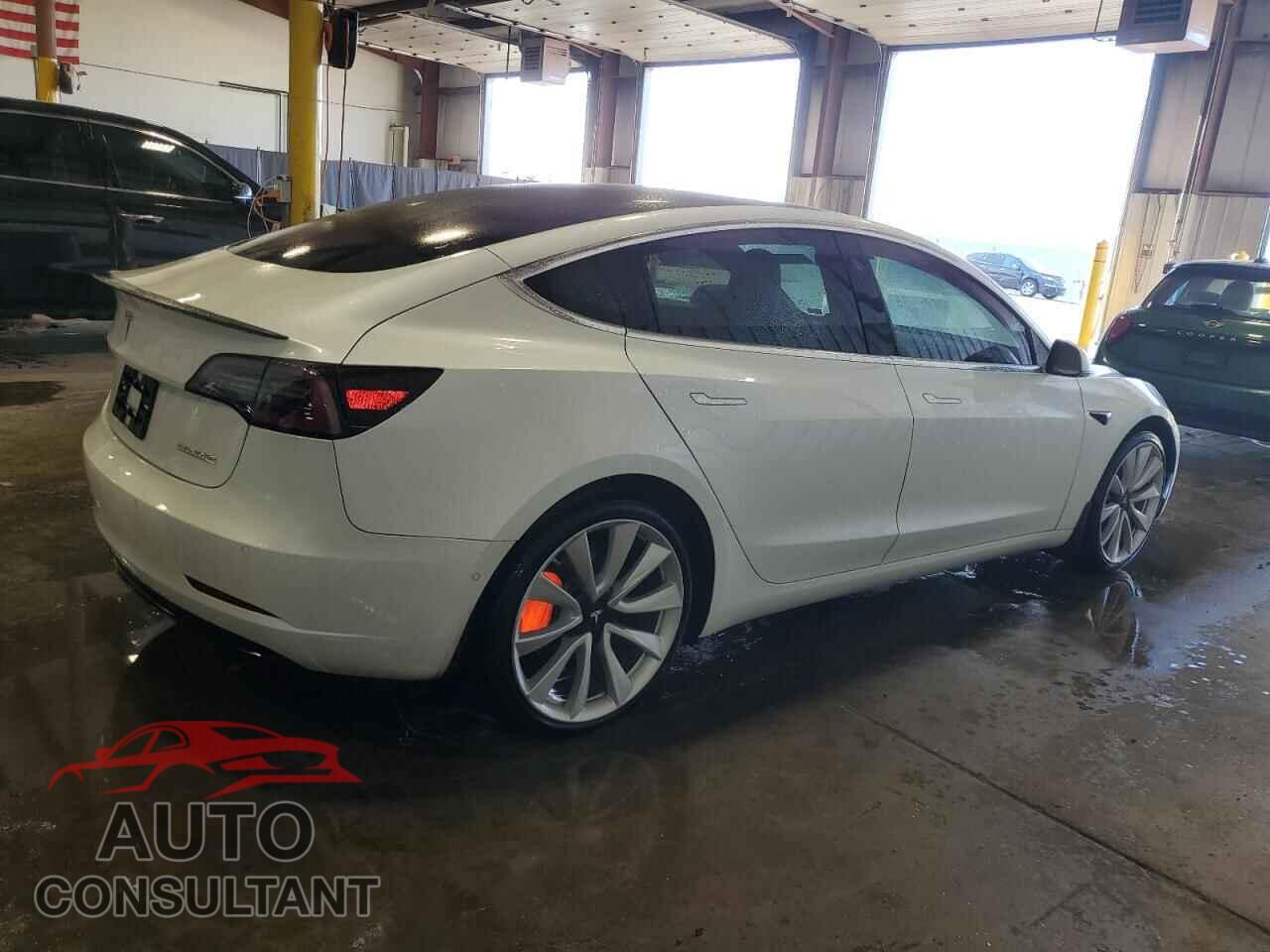 TESLA MODEL 3 2020 - 5YJ3E1EC7LF623886
