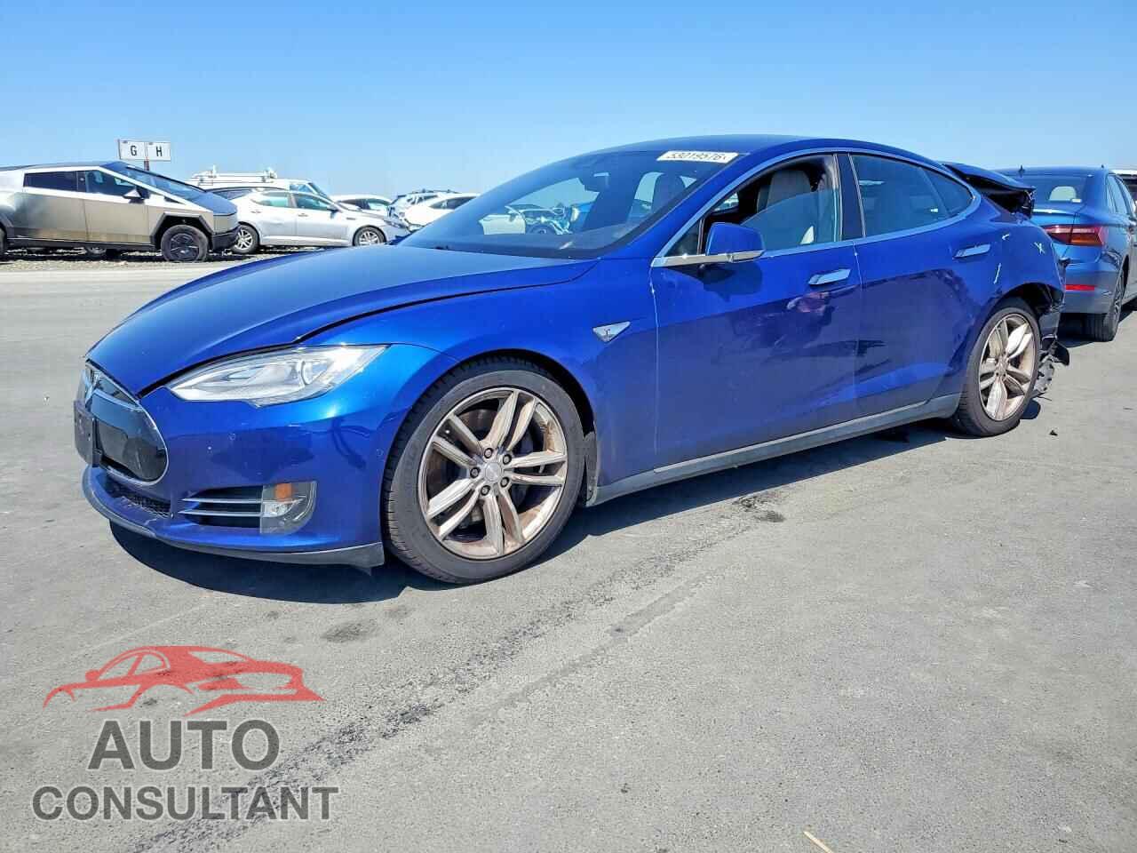 TESLA MODEL S 2015 - 5YJSA1E20FF116413