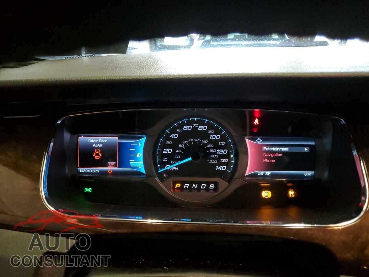 FORD TAURUS 2015 - 1FAHP2F86FG177133